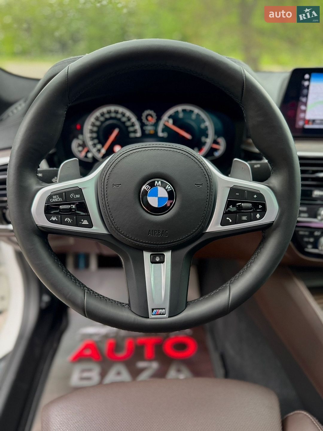 BMW 5 Series 2017 VIN WBAJC3105HG921870 фото оголошення 41 з 64