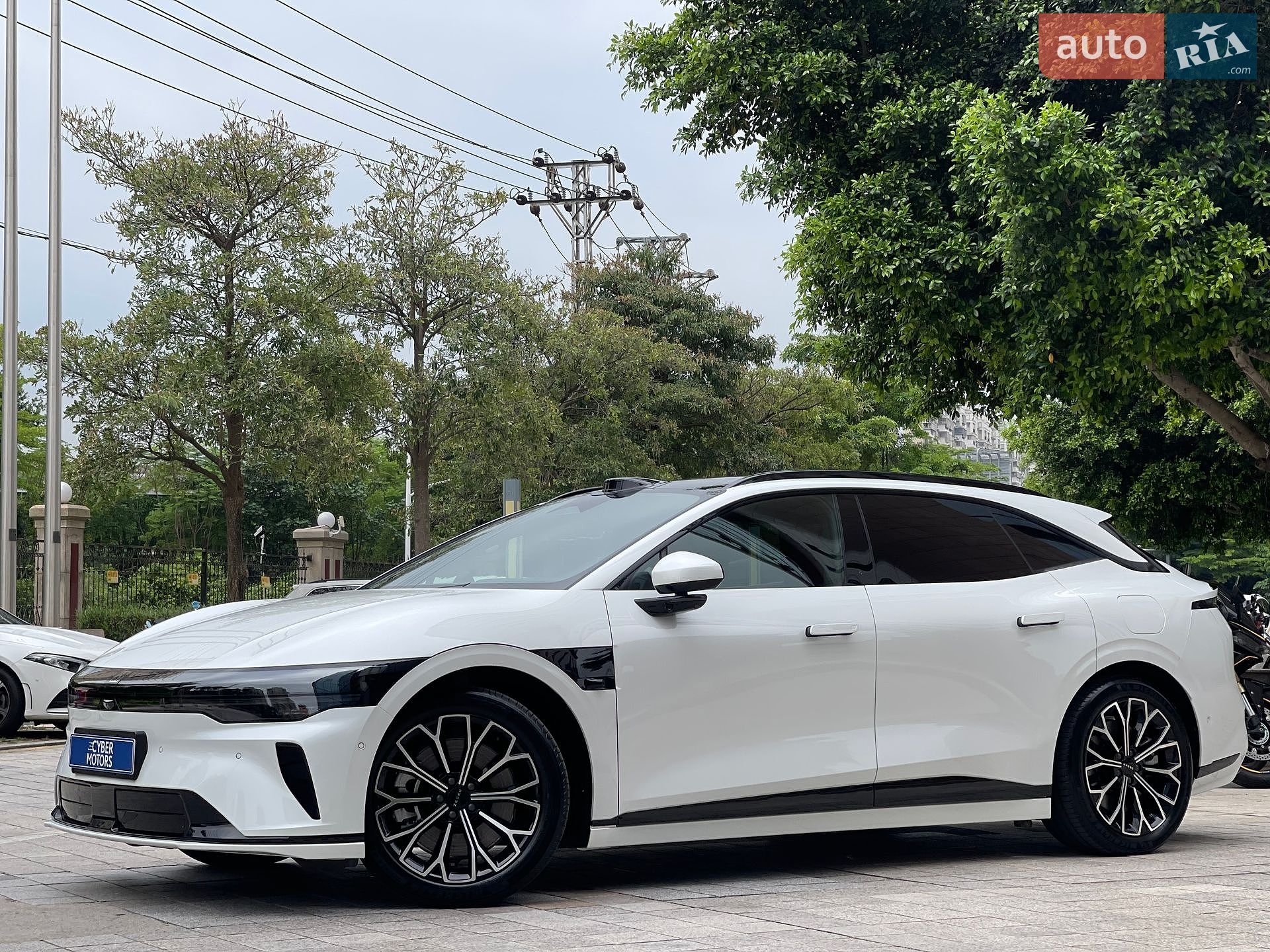 Zeekr 007 GT 2025 VIN L6T79MCN7SN057645 фото оголошення 2 з 10