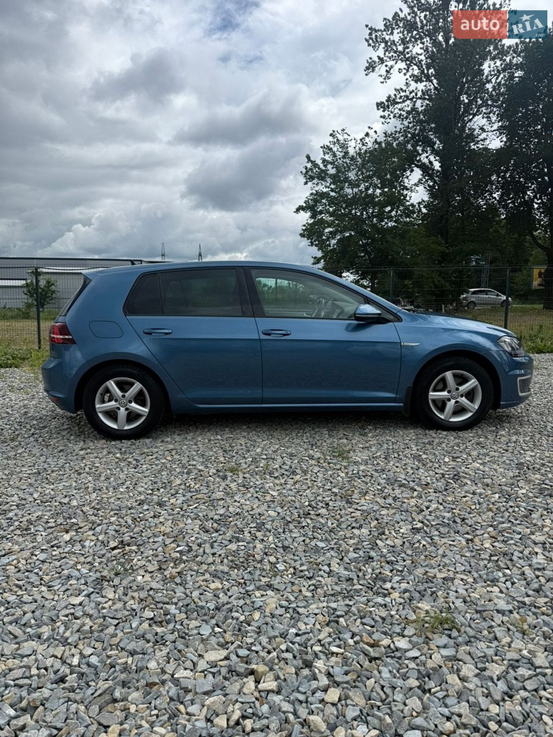 Volkswagen e-Golf 2015 VIN WVWZZZAUZGW901854 фото оголошення 3 з 22