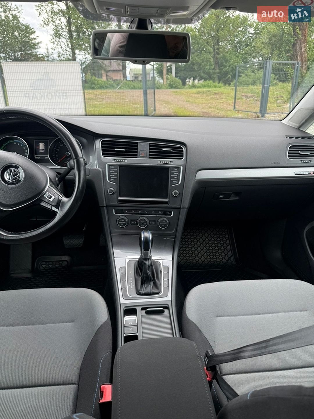 Volkswagen e-Golf 2015 VIN WVWZZZAUZGW901854 фото оголошення 12 з 22