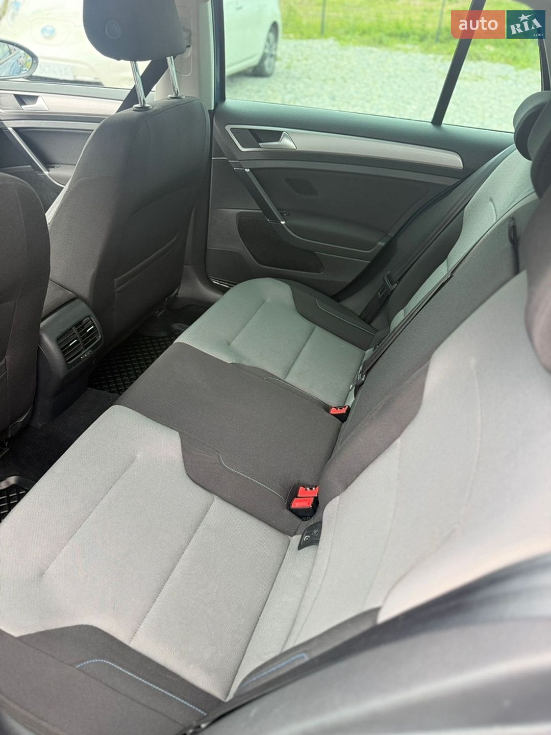 Volkswagen e-Golf 2015 VIN WVWZZZAUZGW901854 фото оголошення 21 з 22