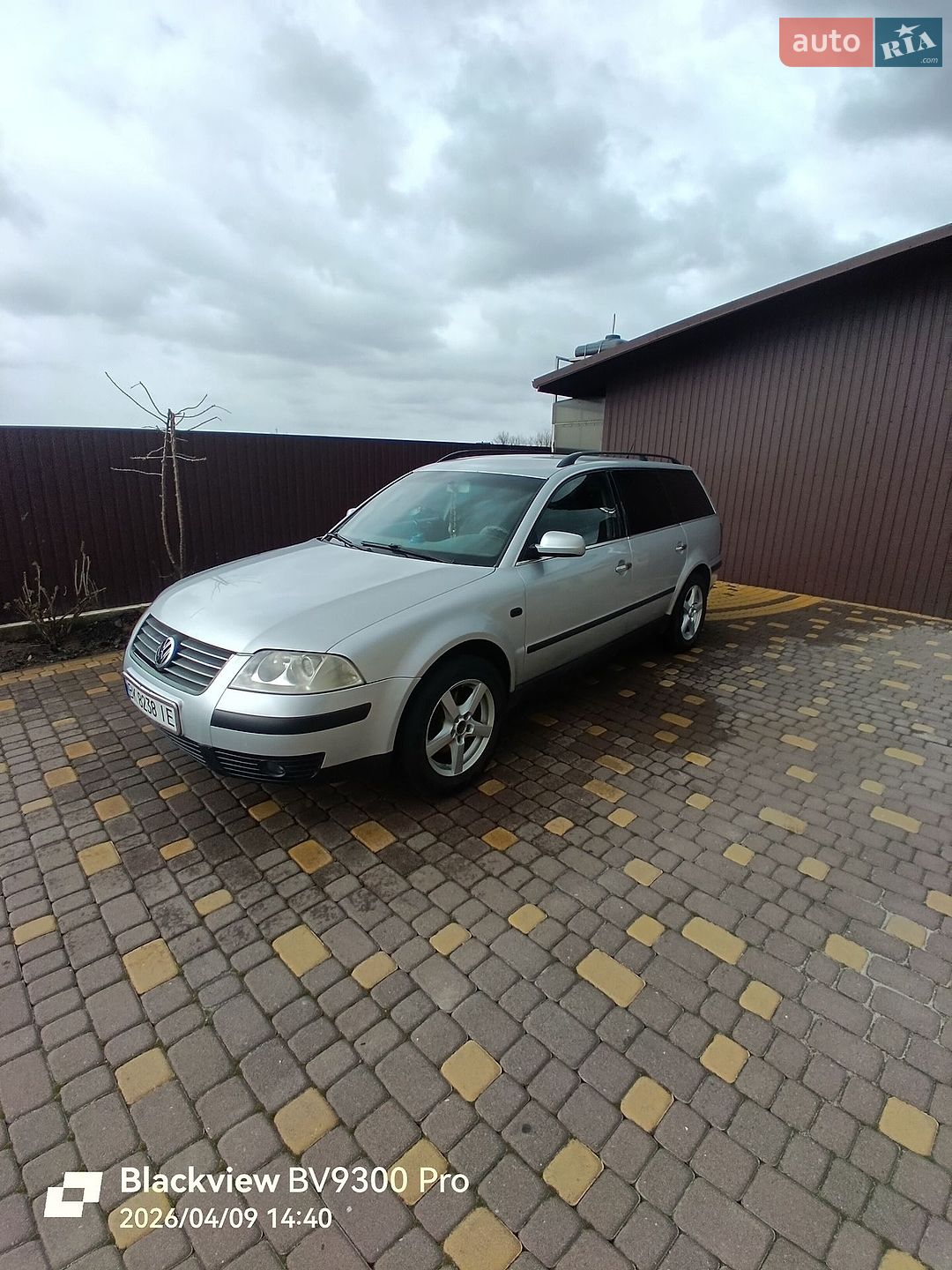 Volkswagen Passat 2001 VIN WVWZZZ3BZ2E198314 фото оголошення 2 з 18