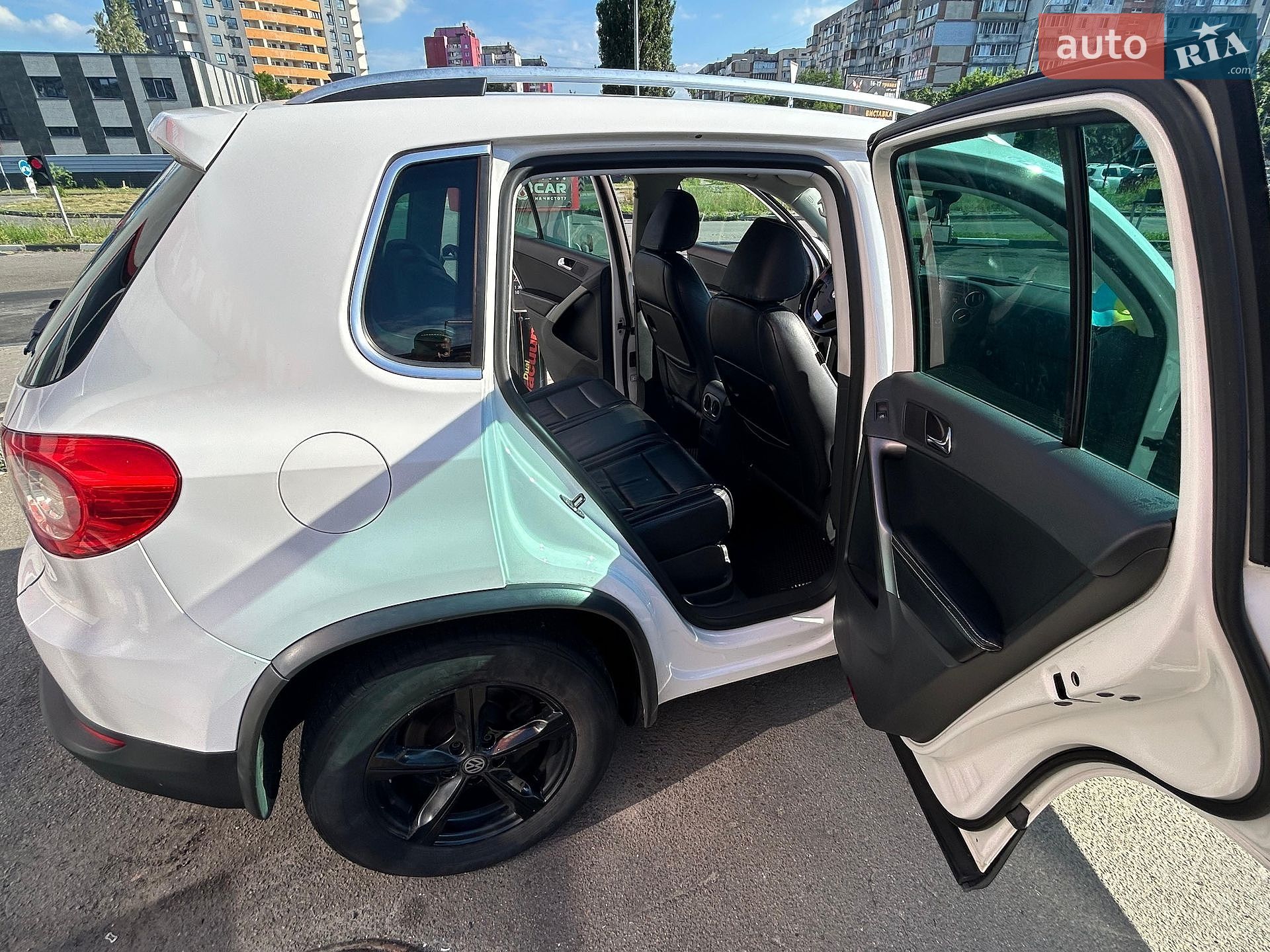 Volkswagen Tiguan 2009 VIN WVGZZZ5NZAW005750 фото оголошення 5 з 23