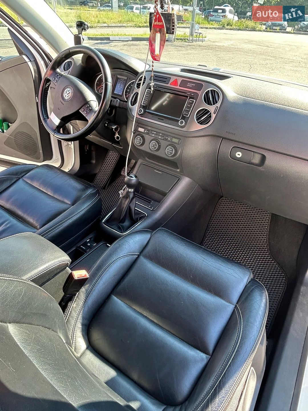 Volkswagen Tiguan 2009 VIN WVGZZZ5NZAW005750 фото оголошення 12 з 23