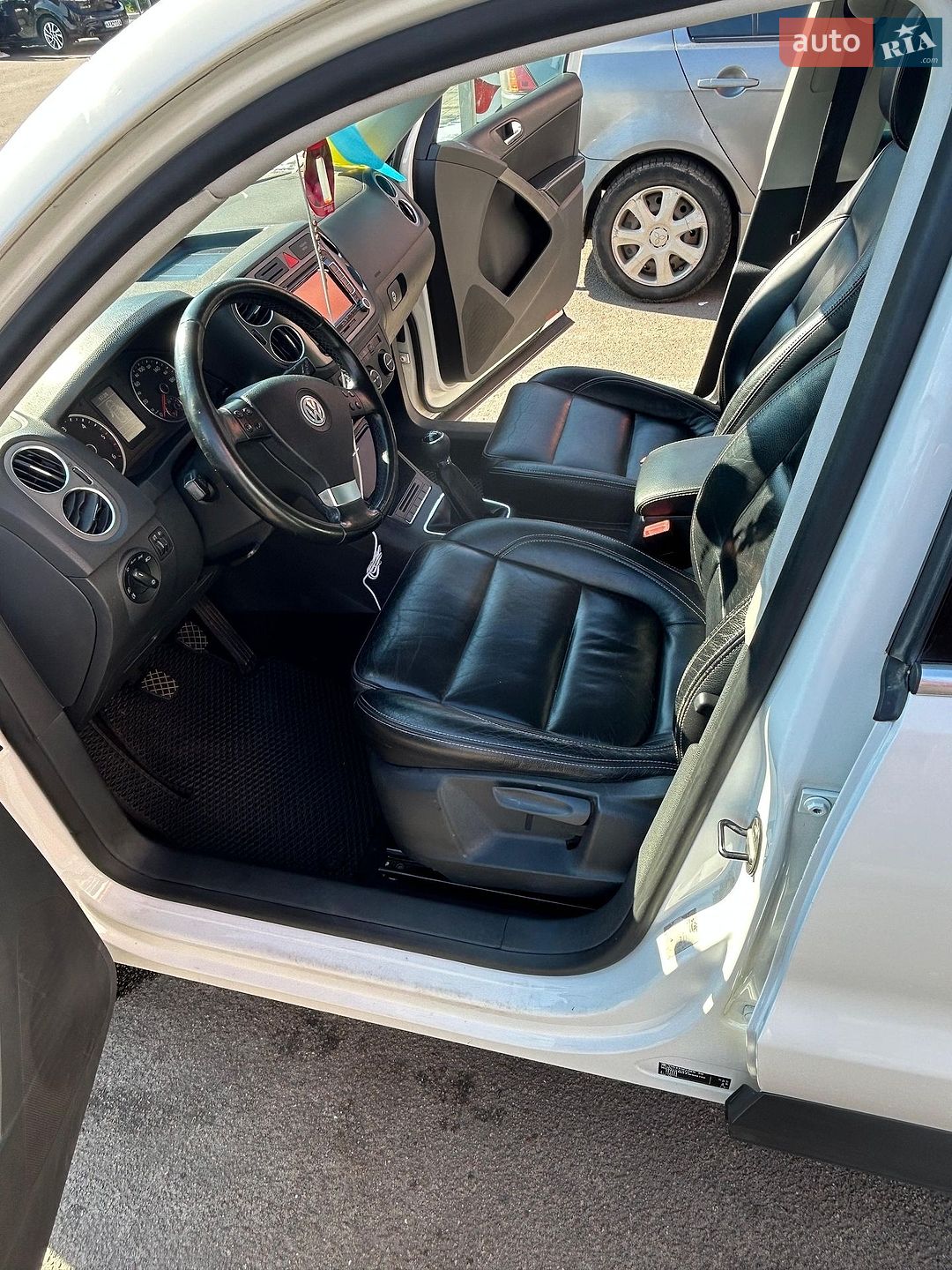 Volkswagen Tiguan 2009 VIN WVGZZZ5NZAW005750 фото оголошення 14 з 23