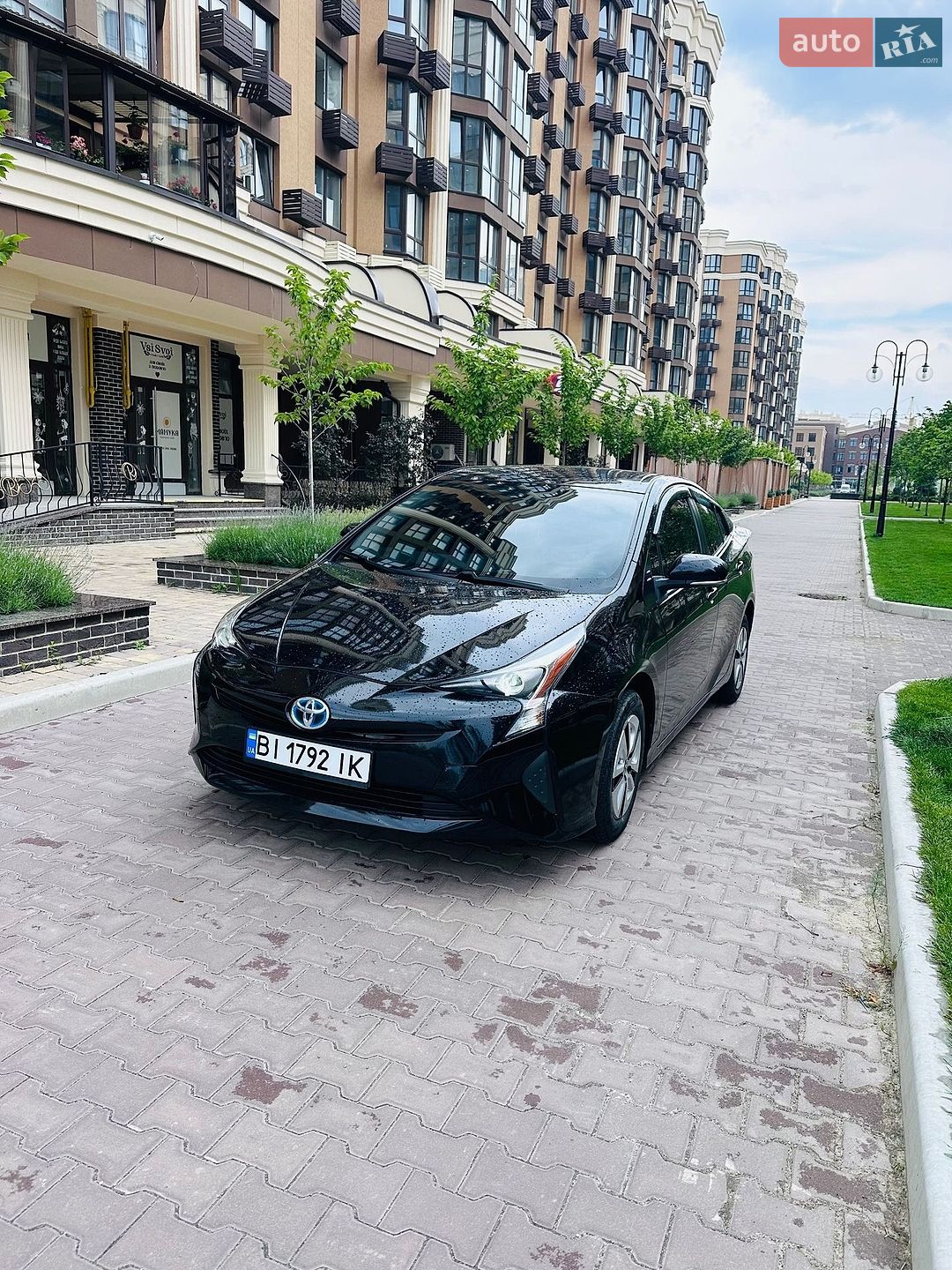 Toyota Prius 2016 VIN JTDKBRFU6G3003432 фото оголошення 4 з 24