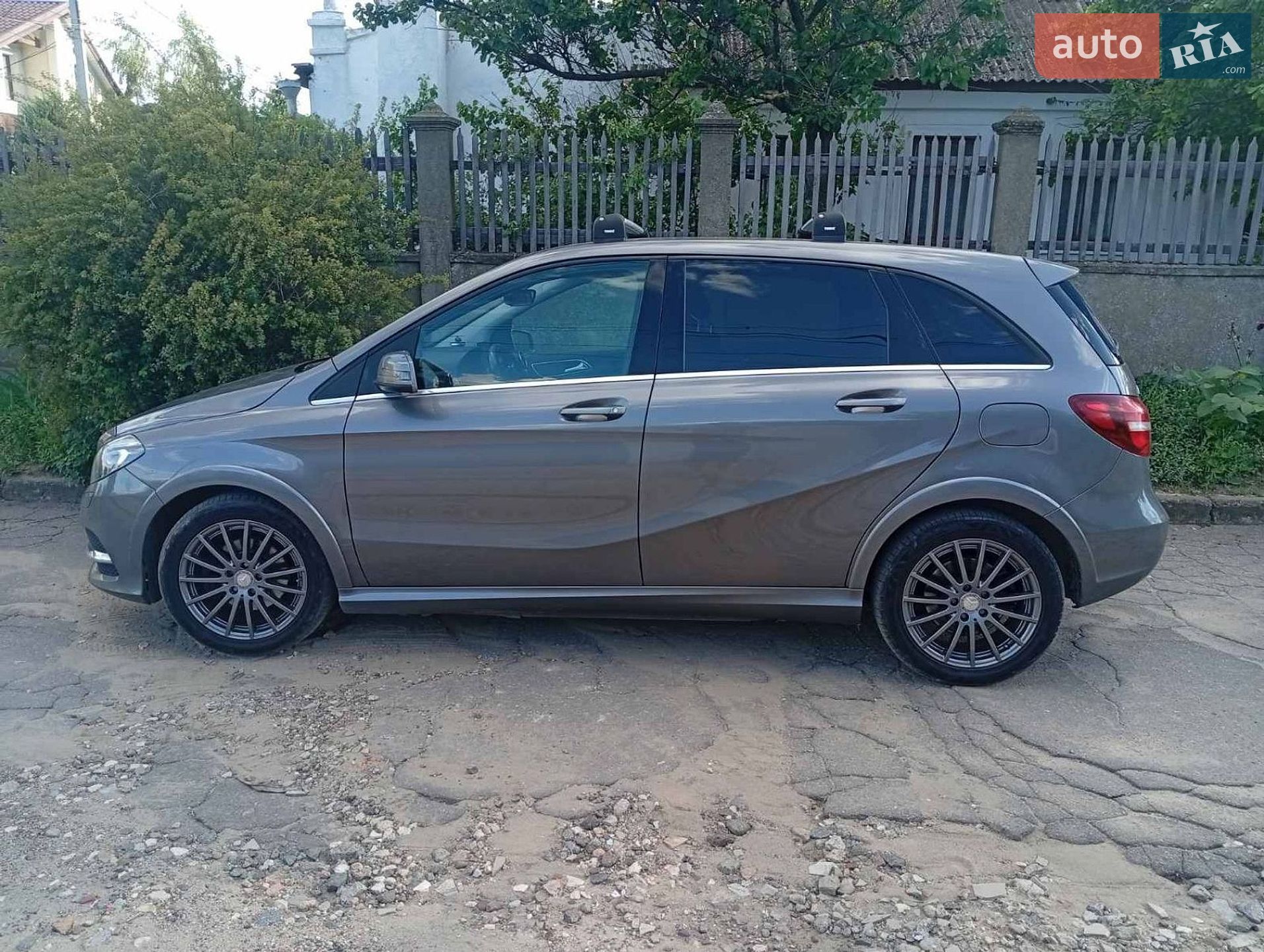 Mercedes-Benz B-Class 2016 VIN WDD2428901J013824 фото оголошення 4 з 7