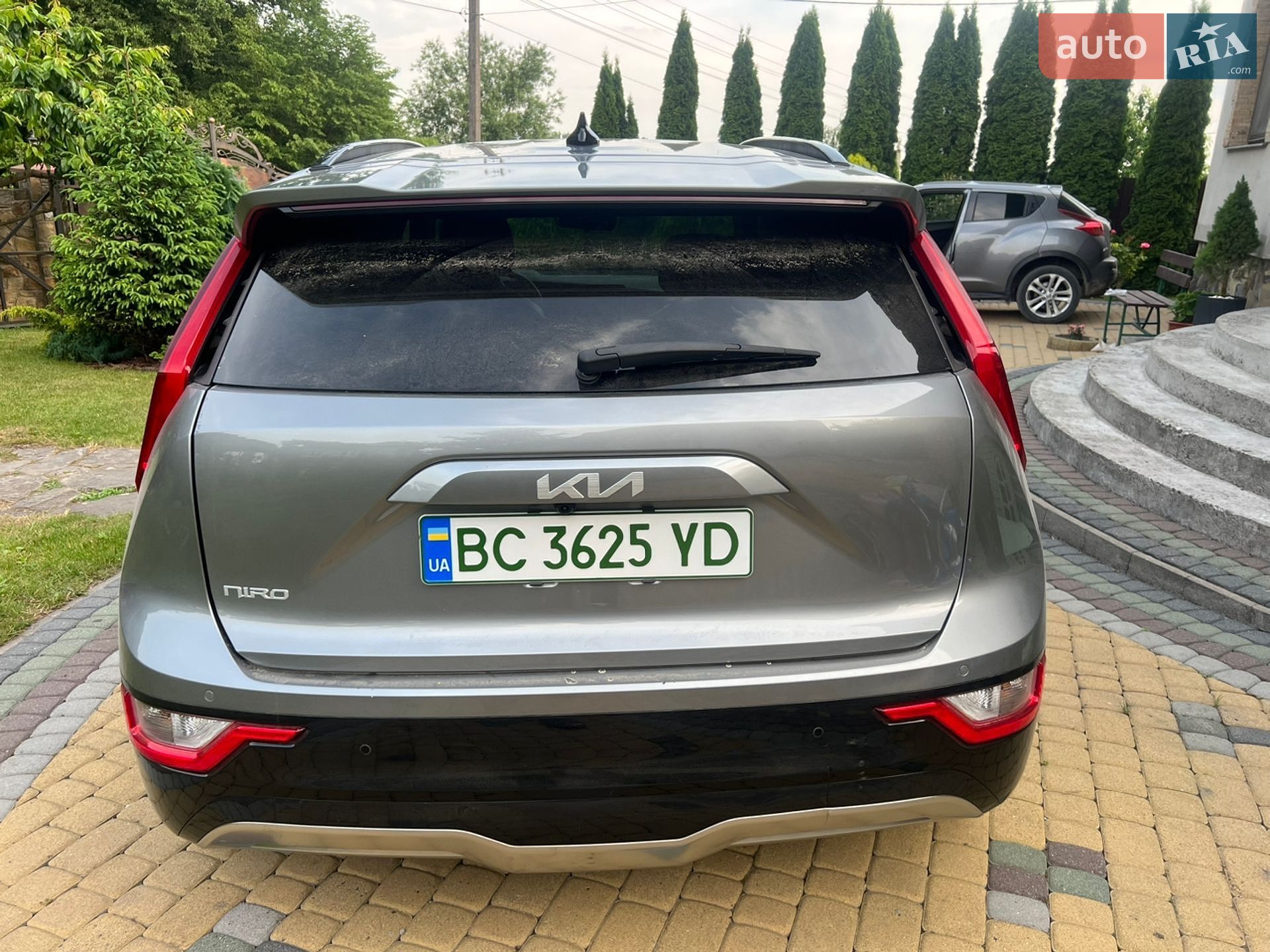 Kia Niro 2024 VIN KNDCR3L17R5121827 фото оголошення 3 з 15