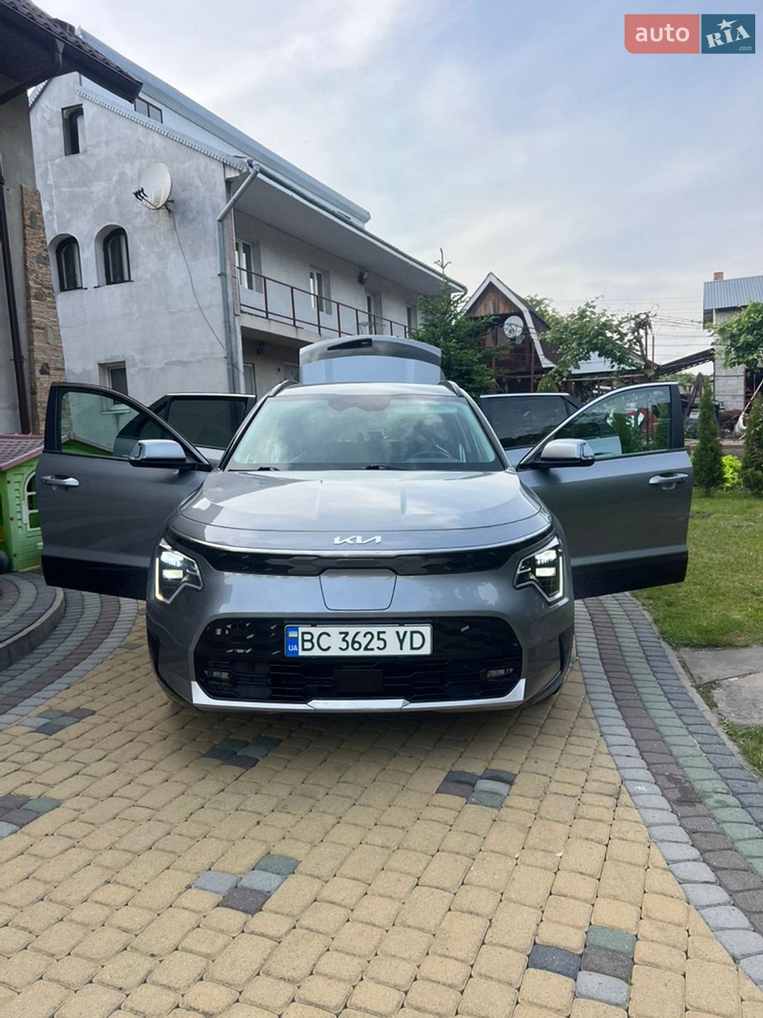 Kia Niro 2024 VIN KNDCR3L17R5121827 фото оголошення 8 з 15