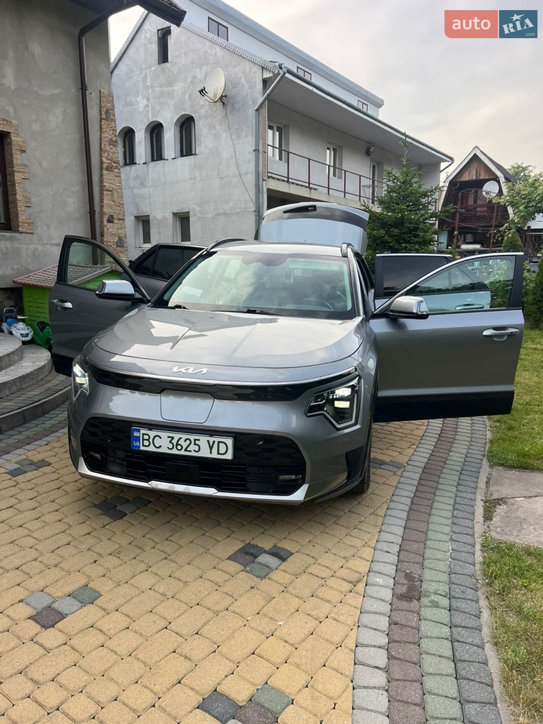 Kia Niro 2024 VIN KNDCR3L17R5121827 фото оголошення 9 з 15