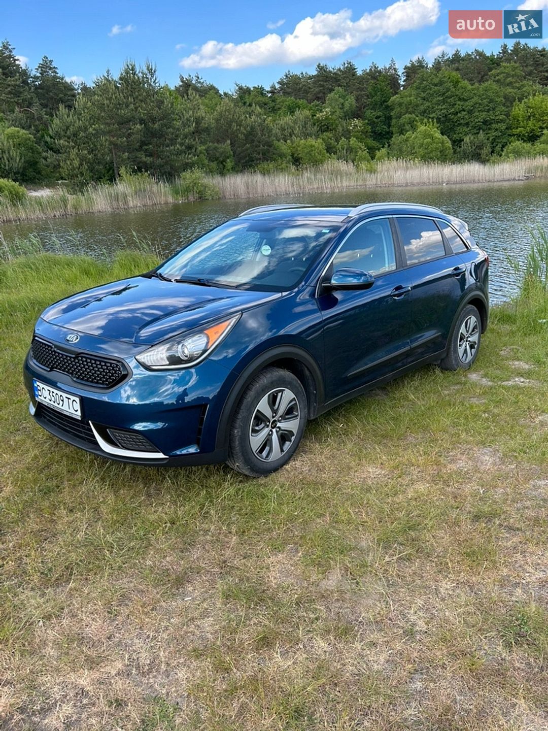 Kia Niro 2019 VIN KNDCB3LC1K5335675 фото оголошення 4 з 35