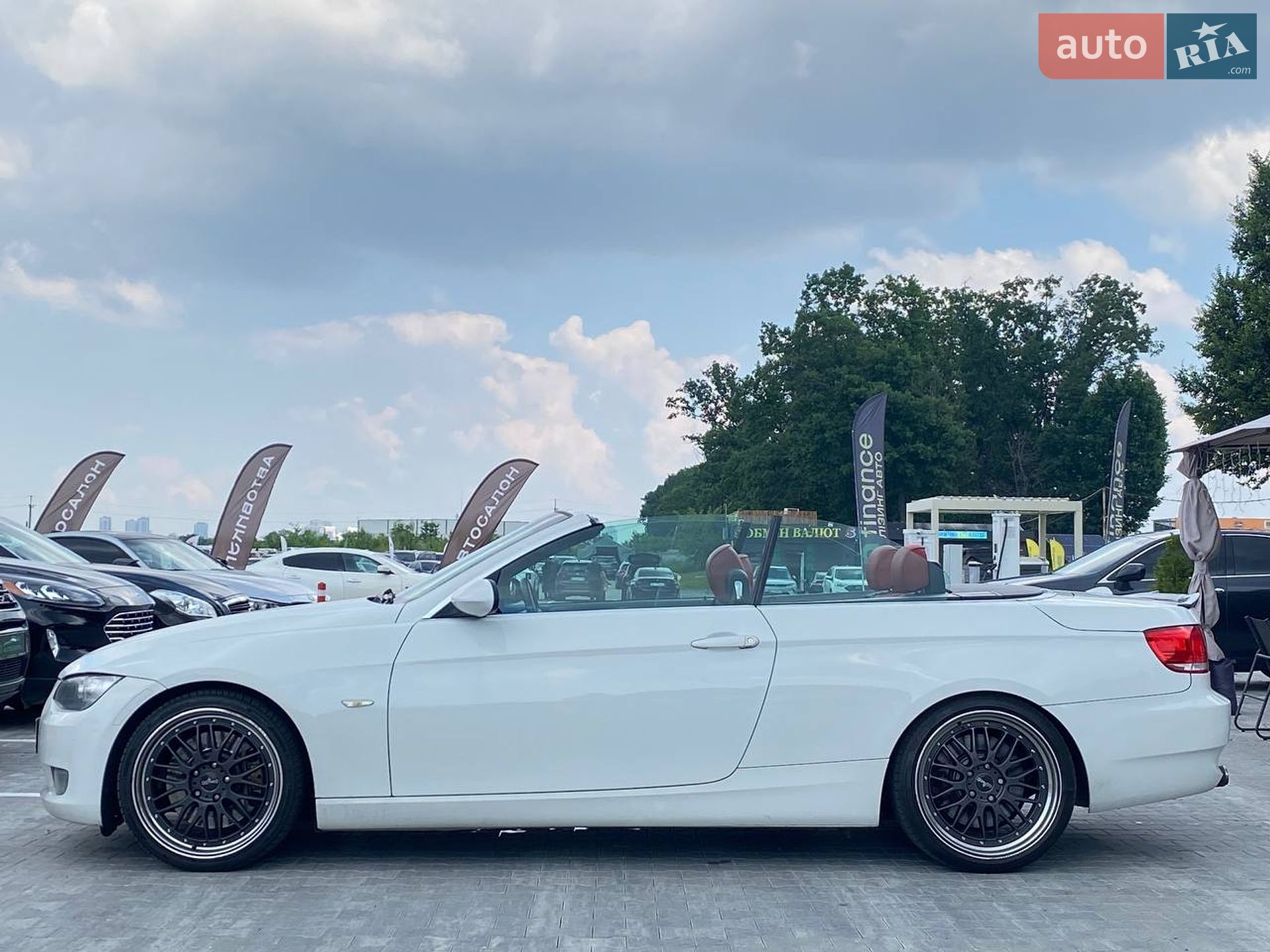 BMW 3 Series 2008 VIN WBAWL73518PX55174 фото оголошення 17 з 48
