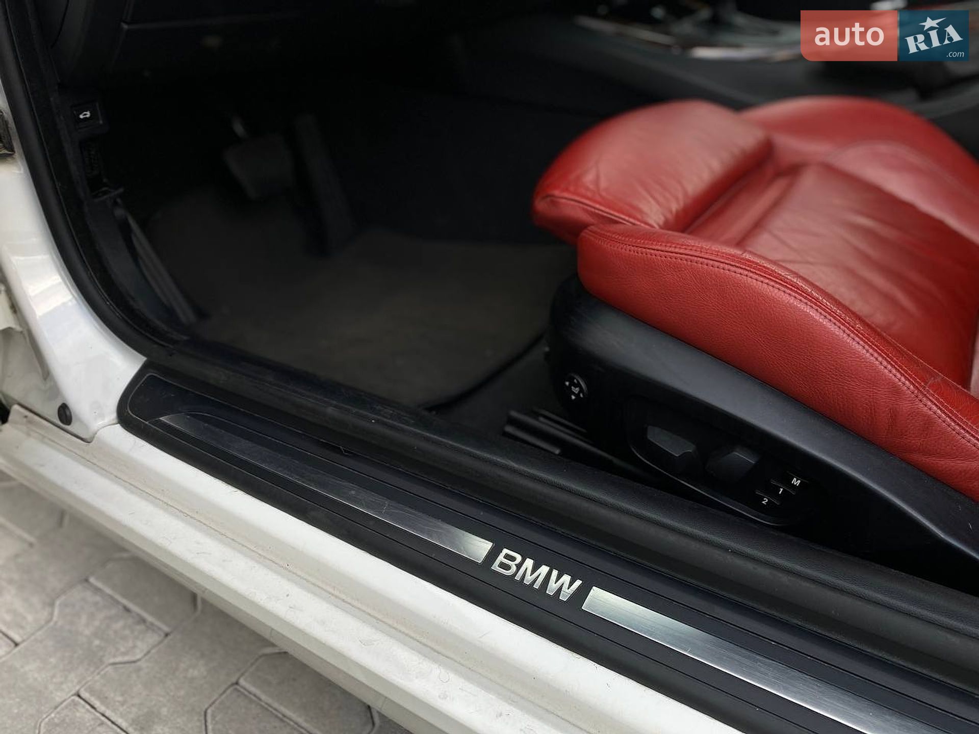 BMW 3 Series 2008 VIN WBAWL73518PX55174 фото оголошення 24 з 48