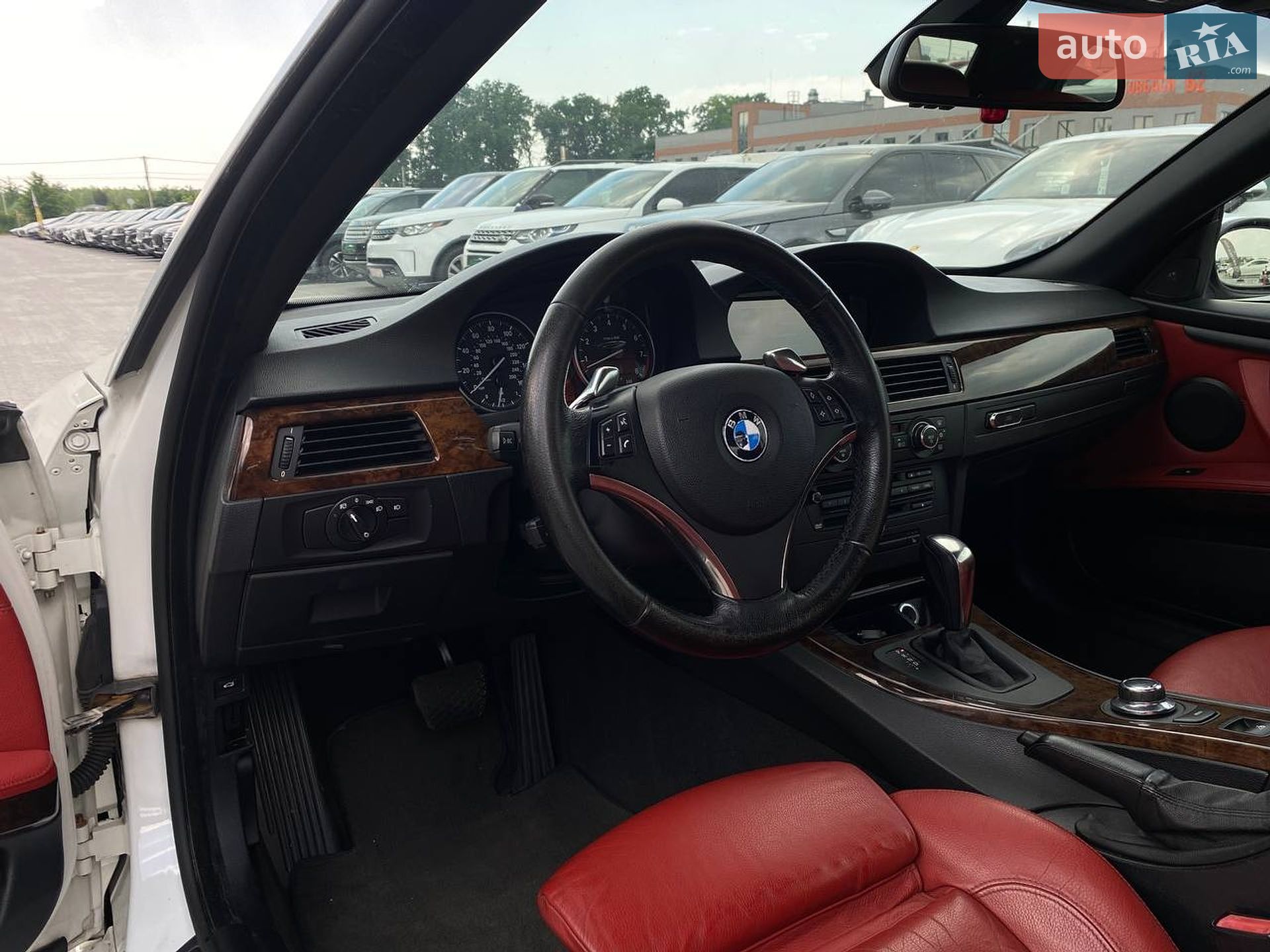 BMW 3 Series 2008 VIN WBAWL73518PX55174 фото оголошення 27 з 48