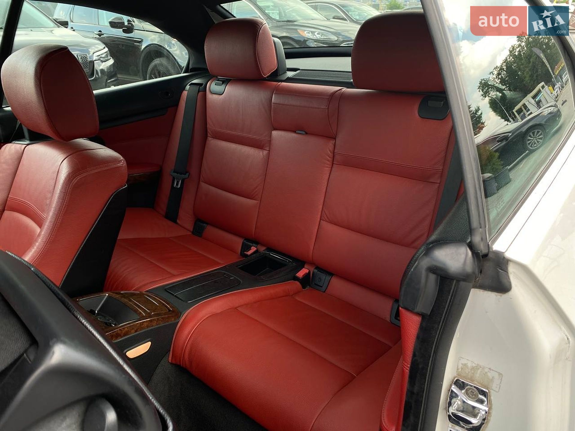 BMW 3 Series 2008 VIN WBAWL73518PX55174 фото оголошення 32 з 48