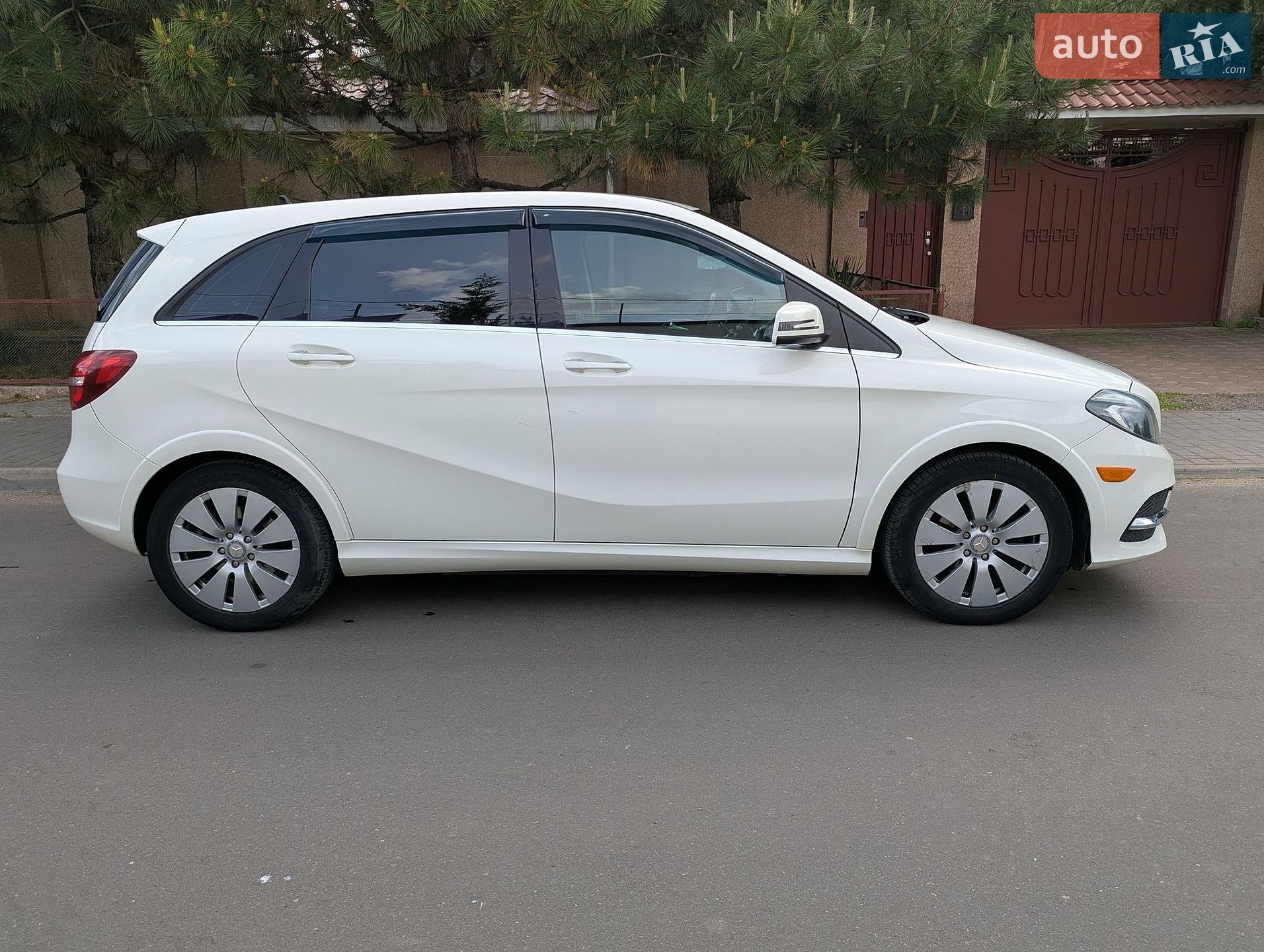Mercedes-Benz B-Class 2015 VIN WDDVP9AB8FJ006319 фото оголошення 2 з 20
