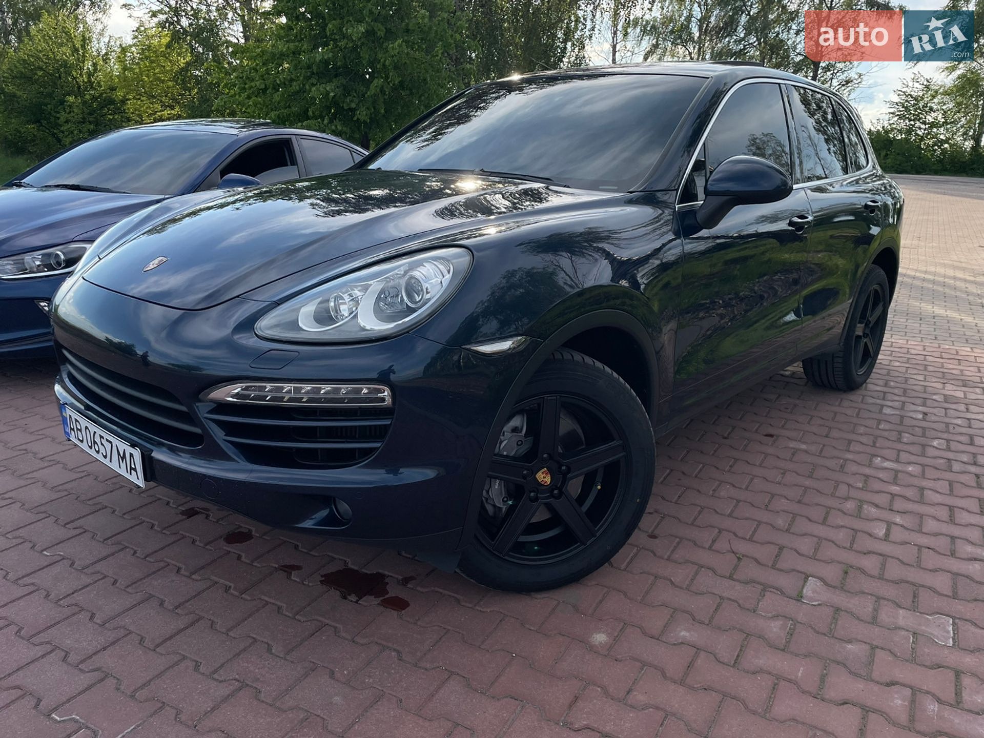 Porsche Cayenne 2011 VIN WP1AF2925CLA30034 фото оголошення 30 з 39