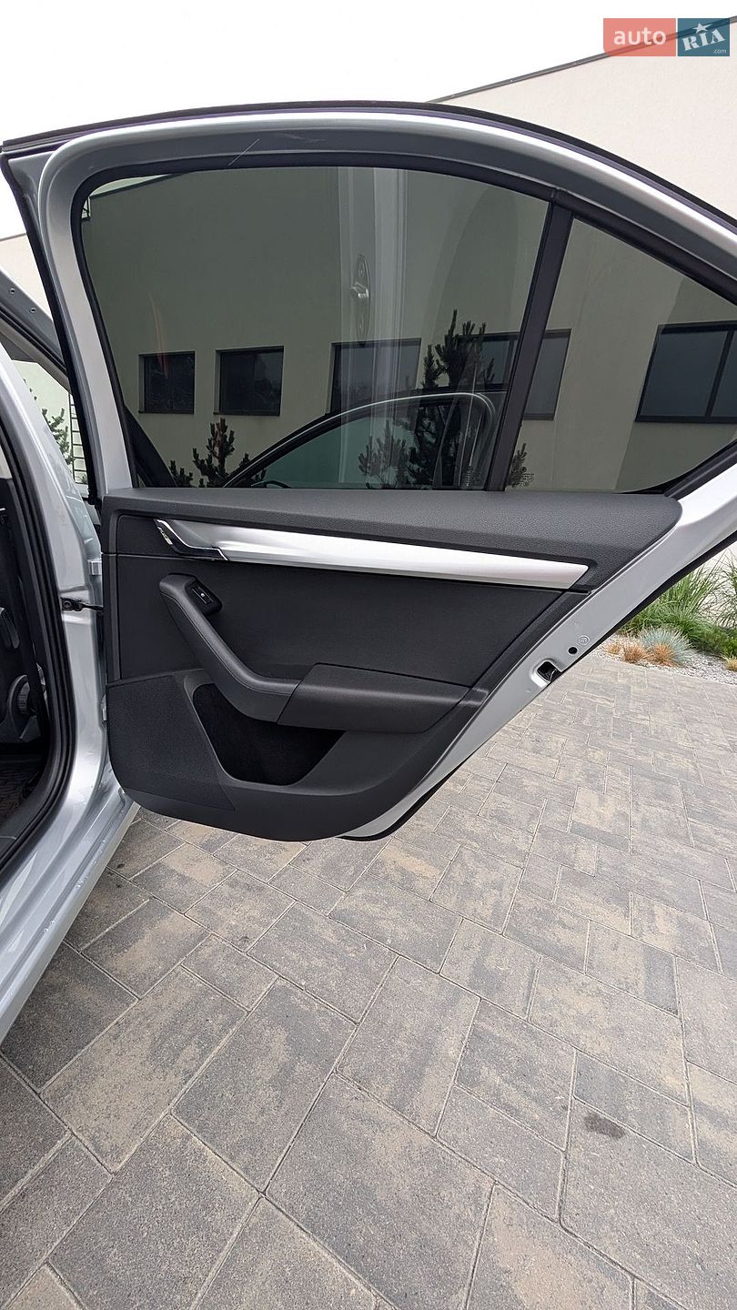 Skoda Octavia 2017 VIN TMBAG7NE4J0007791 фото оголошення 17 з 30