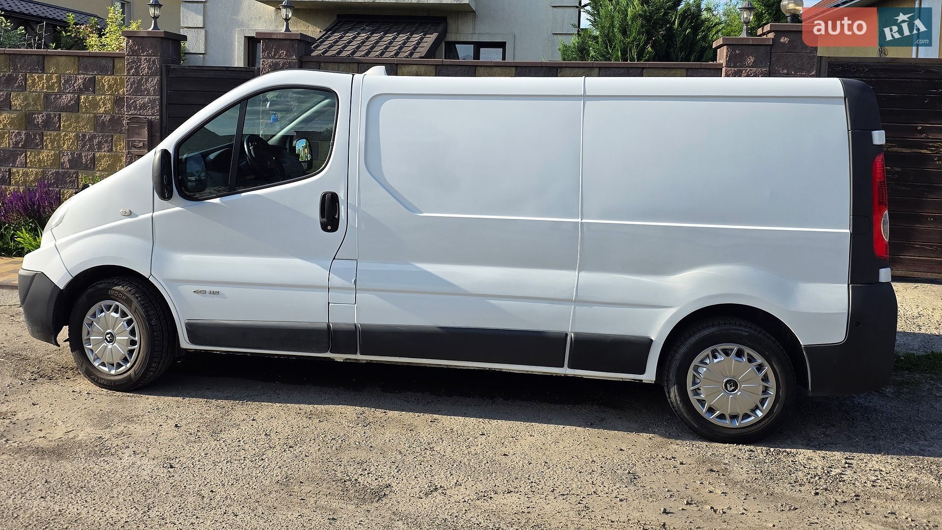 Renault Trafic 2013 VIN VF1FLB1B6DV436305 фото оголошення 2 з 12