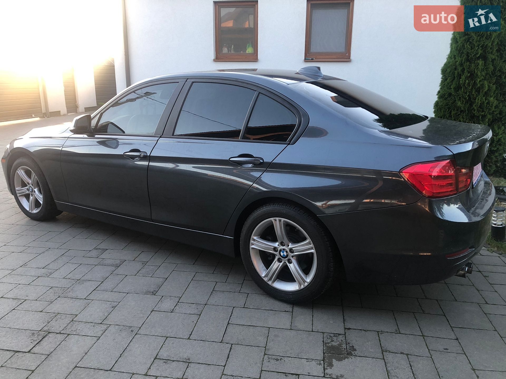 BMW 3 Series 2013 VIN WBA3C1G52DNR44321 фото оголошення 9 з 35