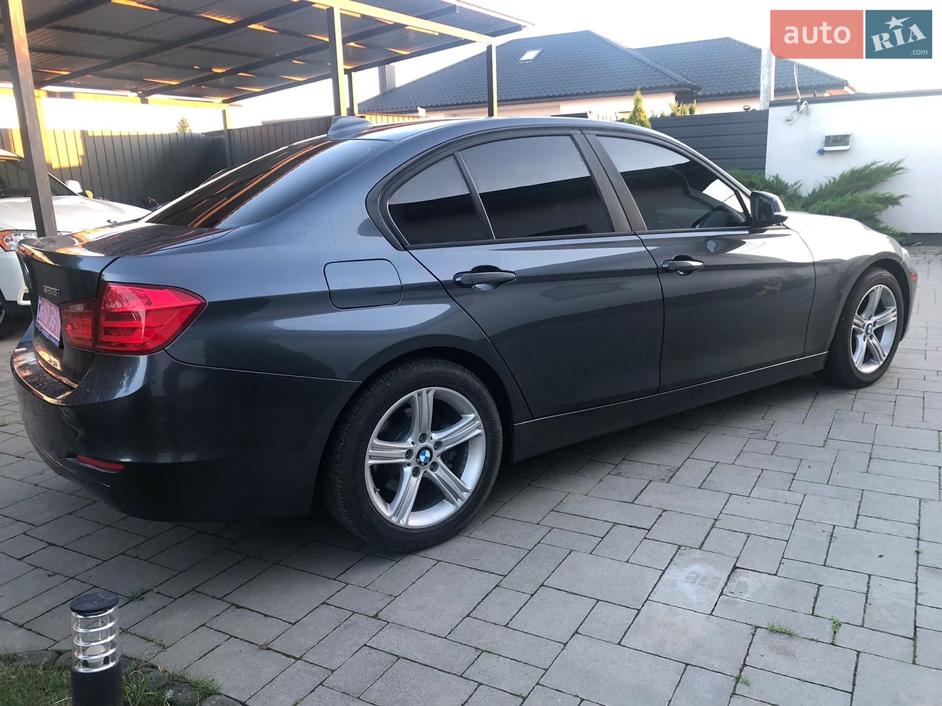 BMW 3 Series 2013 VIN WBA3C1G52DNR44321 фото оголошення 10 з 35