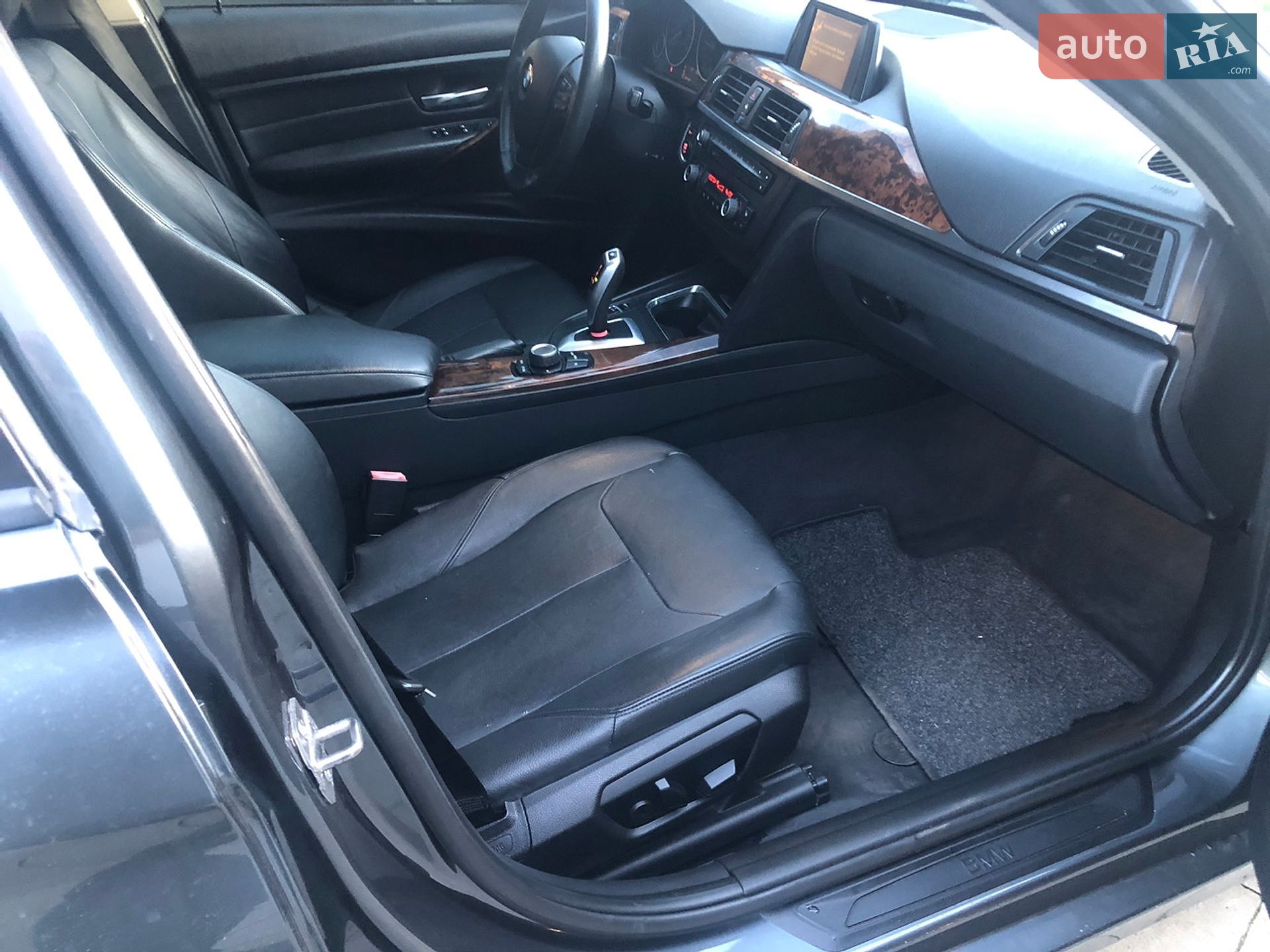 BMW 3 Series 2013 VIN WBA3C1G52DNR44321 фото оголошення 28 з 35