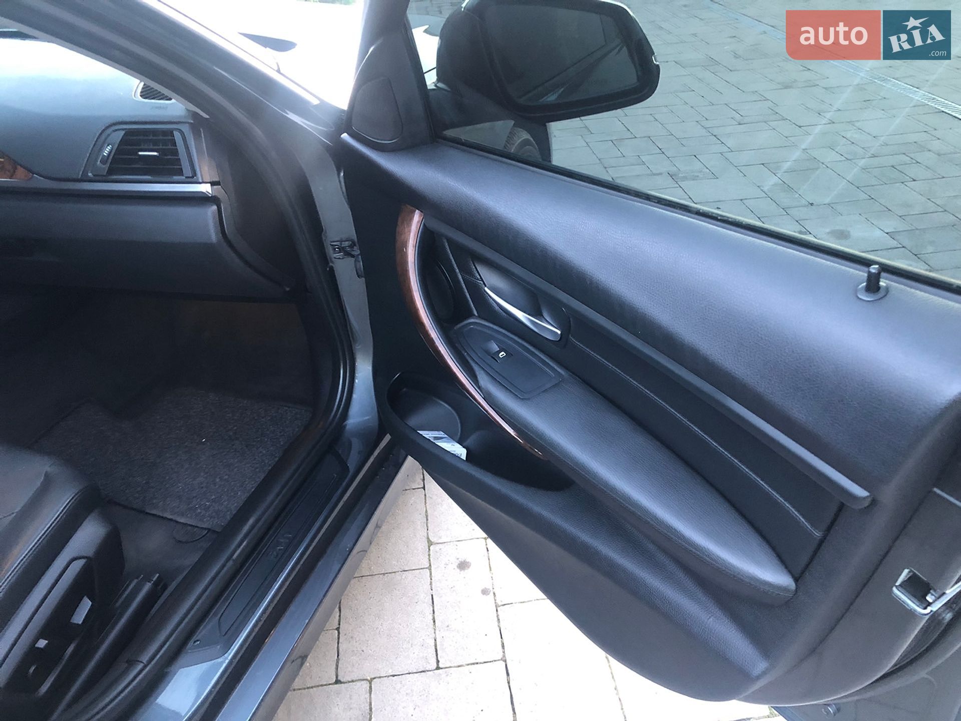 BMW 3 Series 2013 VIN WBA3C1G52DNR44321 фото оголошення 29 з 35
