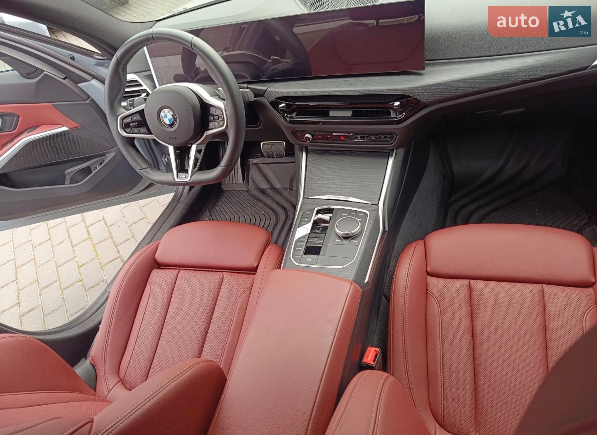 BMW 3 Series 2024 VIN WBA71FF090FT87650 фото оголошення 6 з 13