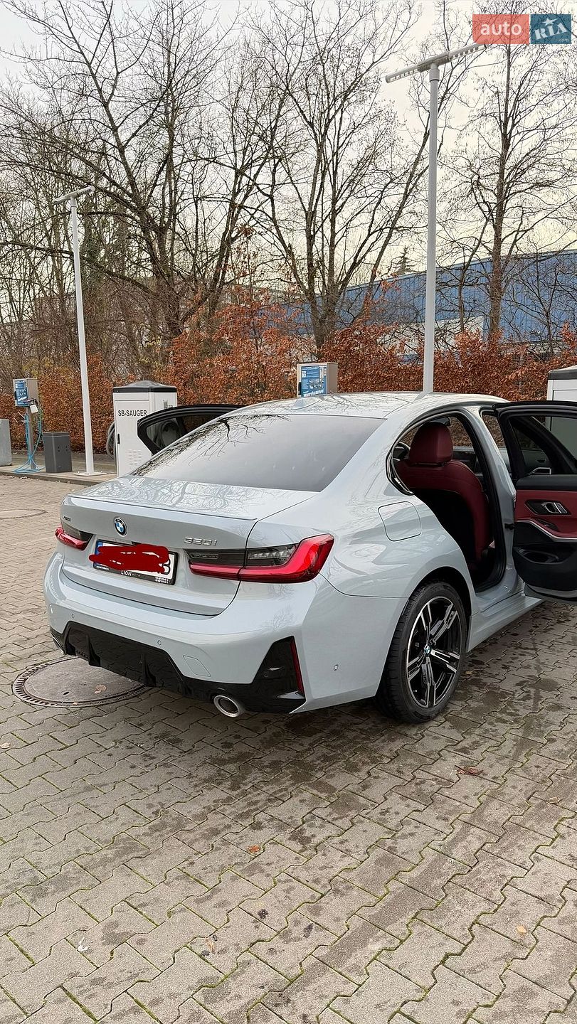 BMW 3 Series 2024 VIN WBA71FF090FT87650 фото оголошення 12 з 13