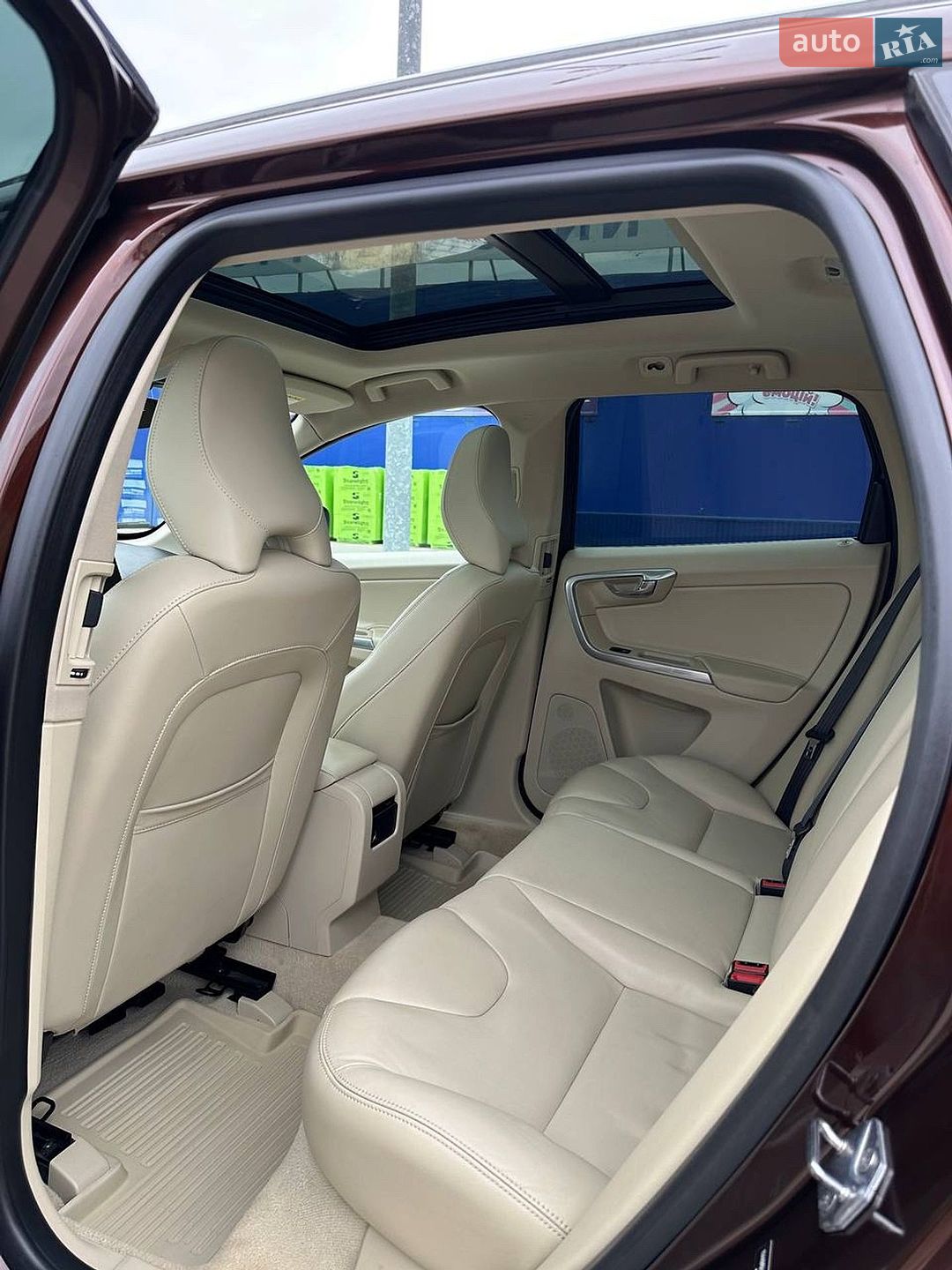 Volvo Xc60 2015 VIN YV440MDK4F2705835 фото оголошення 8 з 15