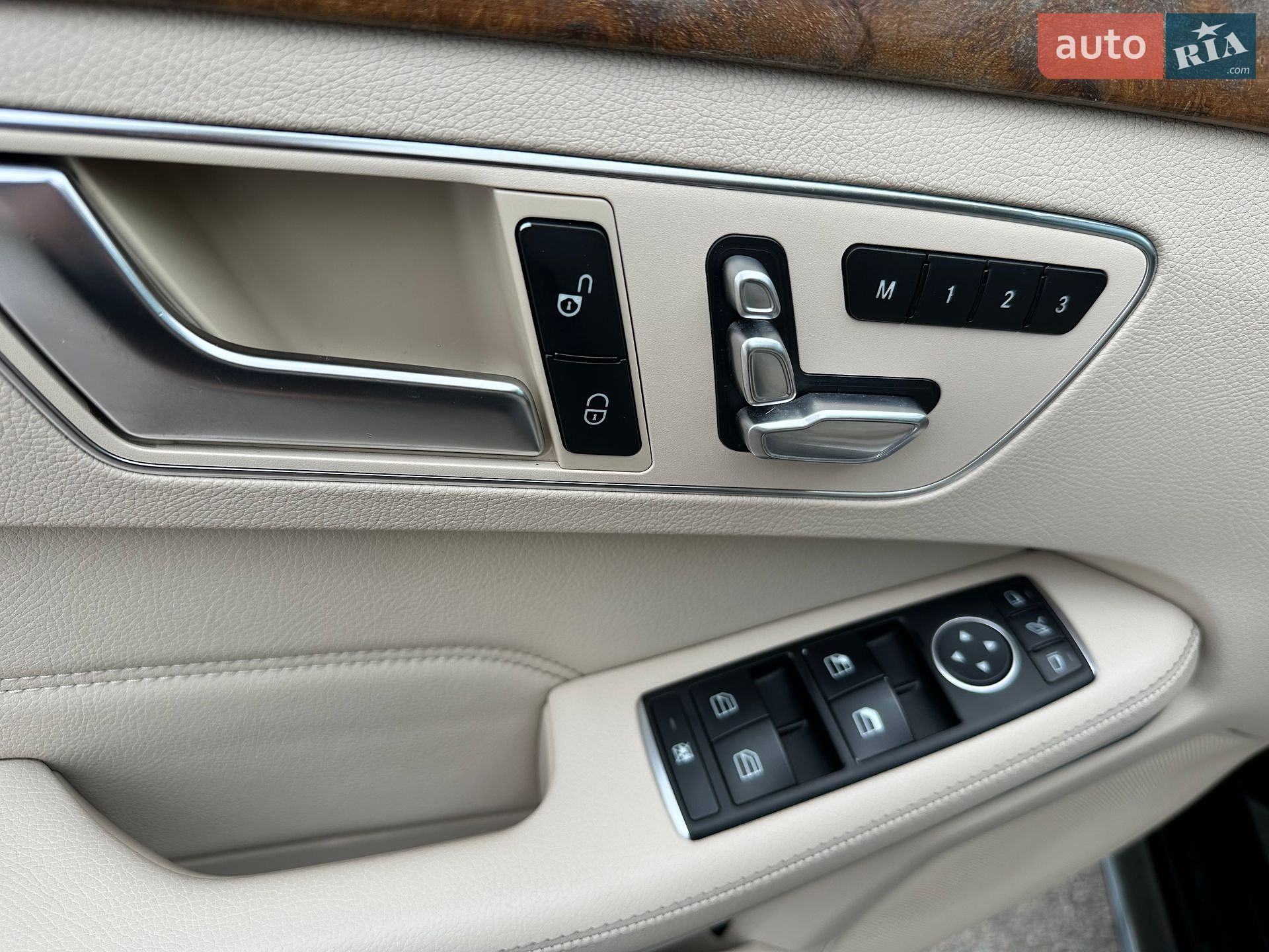 Mercedes-Benz E-Class 2014 VIN WDDHF8JBXFB086436 фото оголошення 15 з 45