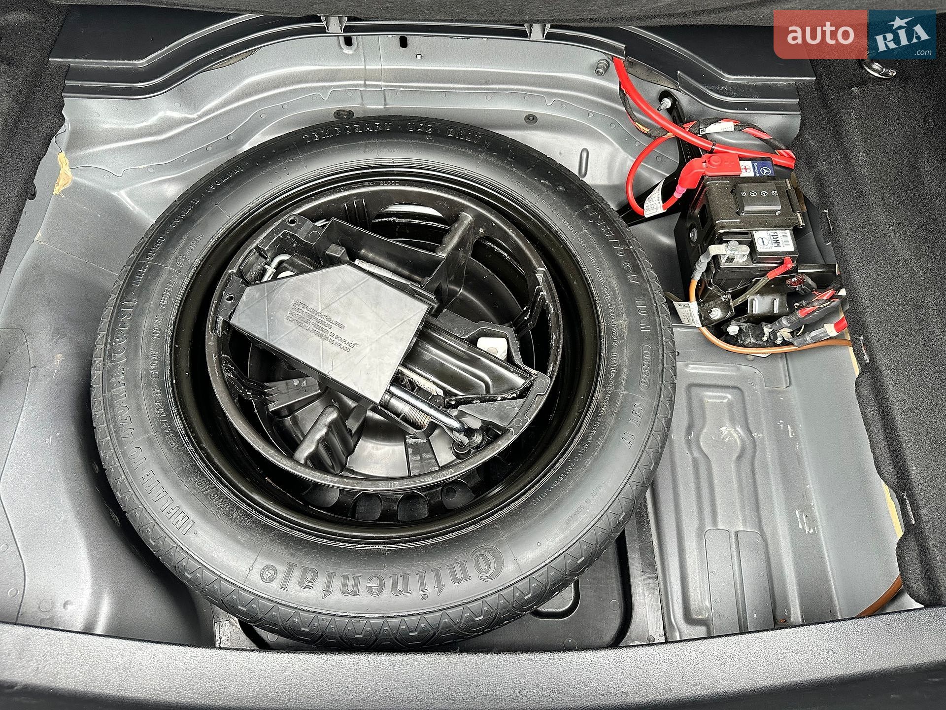 Mercedes-Benz E-Class 2014 VIN WDDHF8JBXFB086436 фото оголошення 28 з 45
