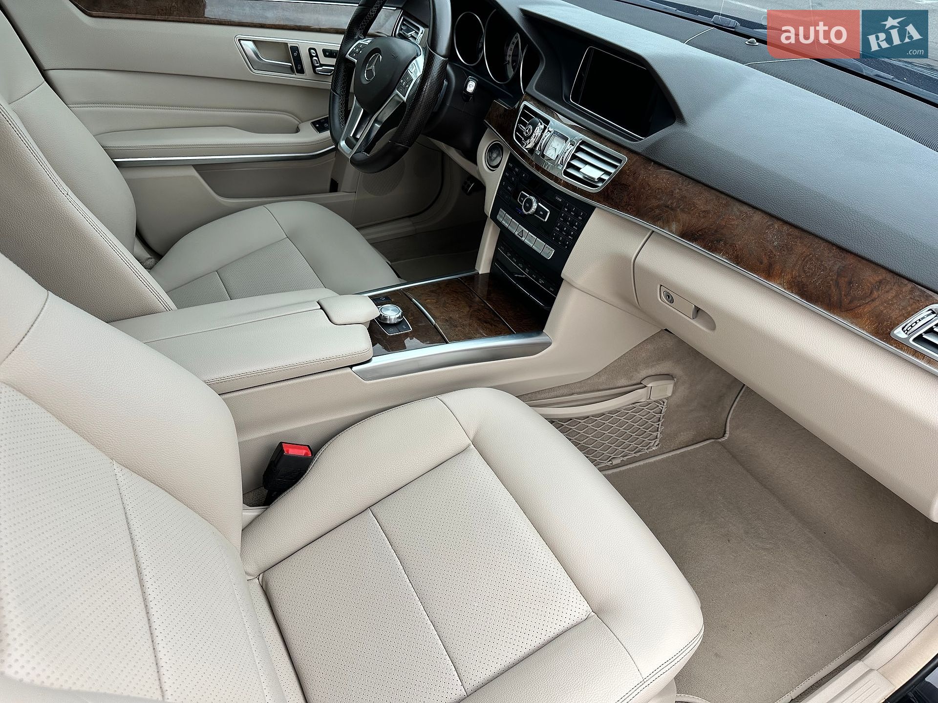 Mercedes-Benz E-Class 2014 VIN WDDHF8JBXFB086436 фото оголошення 34 з 45