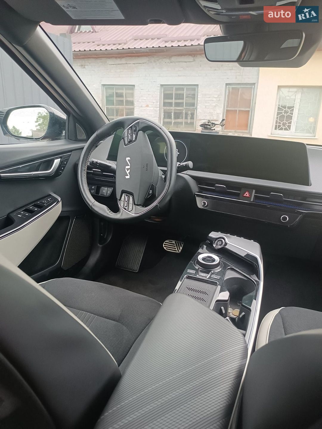 Kia EV6 2023 VIN KNDC4DLC6P5149279 фото оголошення 32 з 39