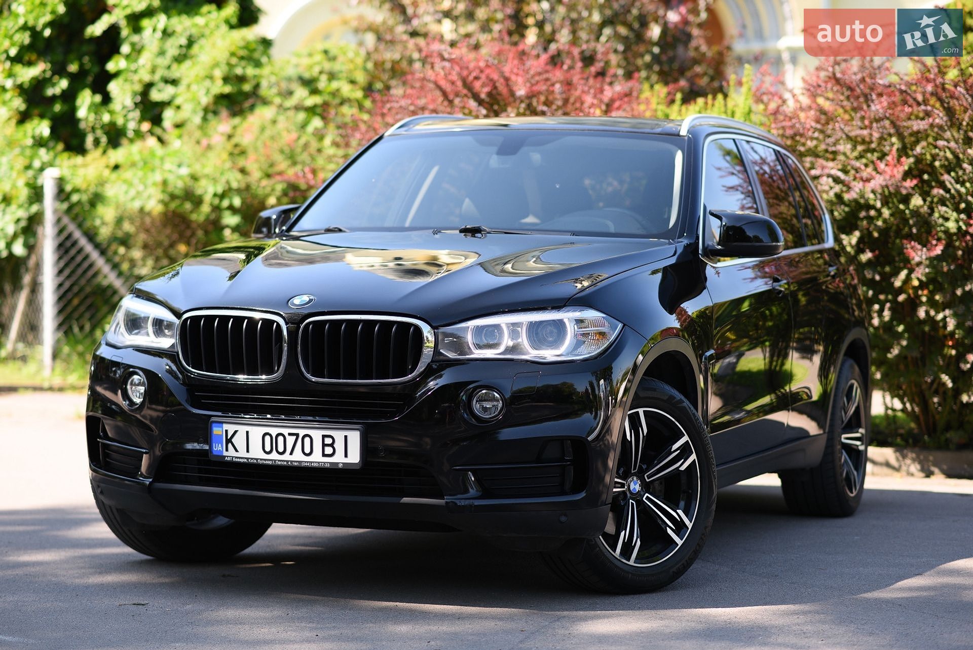 BMW X5 2015 VIN WBALS010300K98188 фото оголошення 2 з 30
