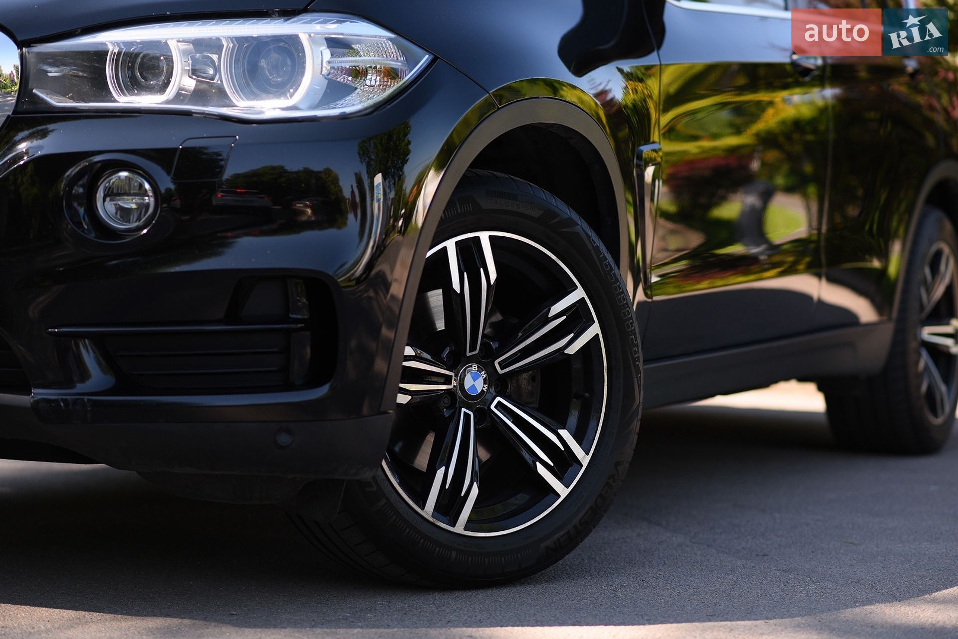 BMW X5 2015 VIN WBALS010300K98188 фото оголошення 8 з 30