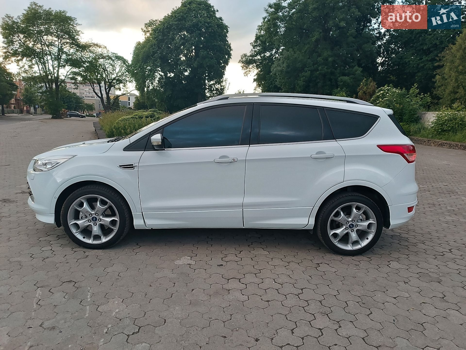 Ford Kuga 2014 VIN WF0AXXWPMAEM28607 фото оголошення 3 з 35