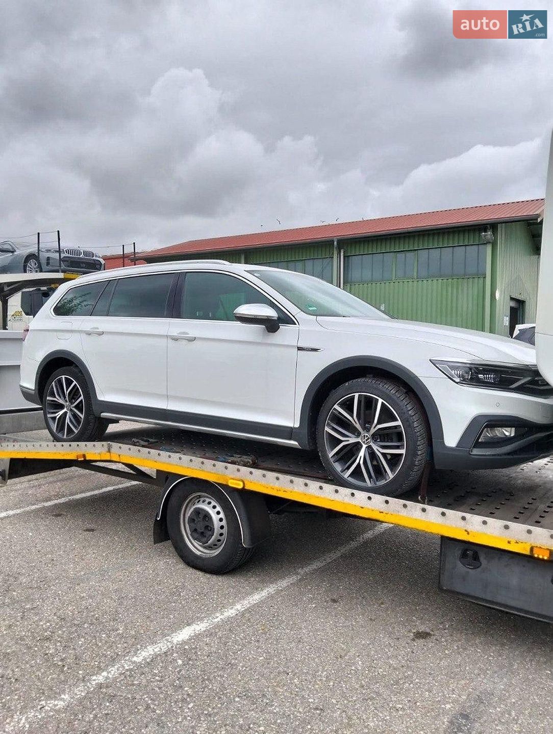 Volkswagen Passat 2021 VIN WVWZZZ3CZME106586 фото оголошення 34 з 45