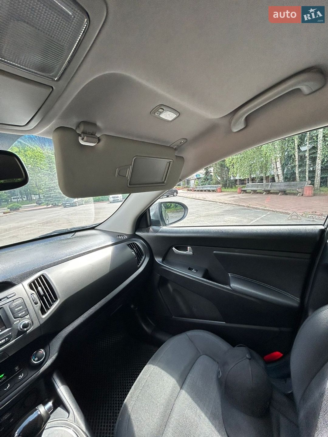 Kia Sportage 2012 VIN KNDPB3A25D7374837 фото оголошення 4 з 118