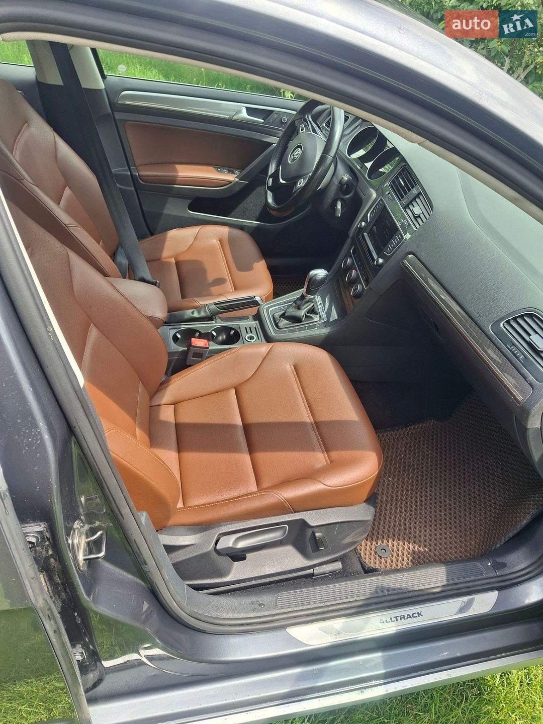 Volkswagen Golf Alltrack 2017 VIN 3VWH17AU1HM509837 фото оголошення 4 з 12