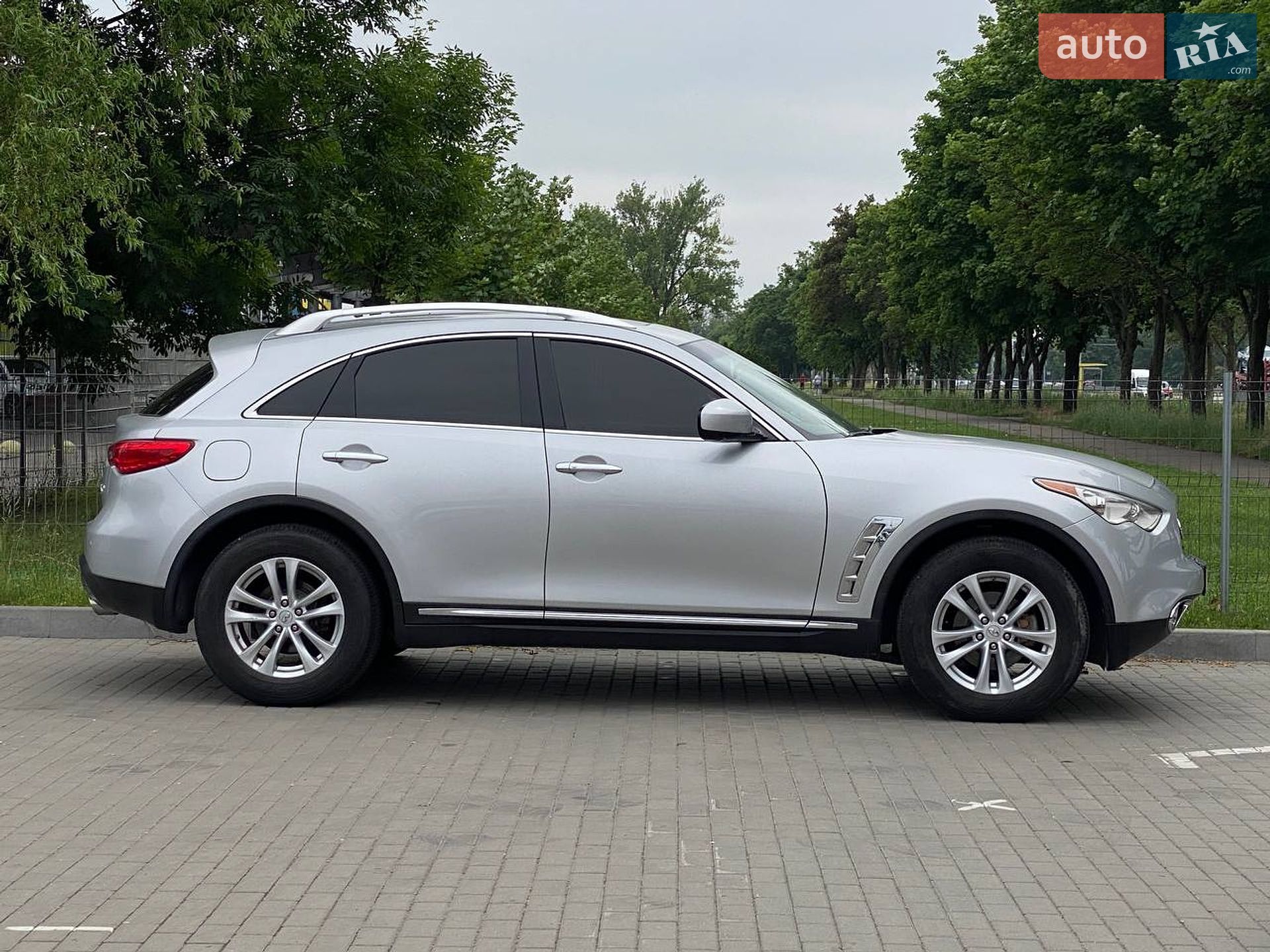 Infiniti QX70 2015 VIN JN8CS1MW6GM751056 фото оголошення 4 з 24