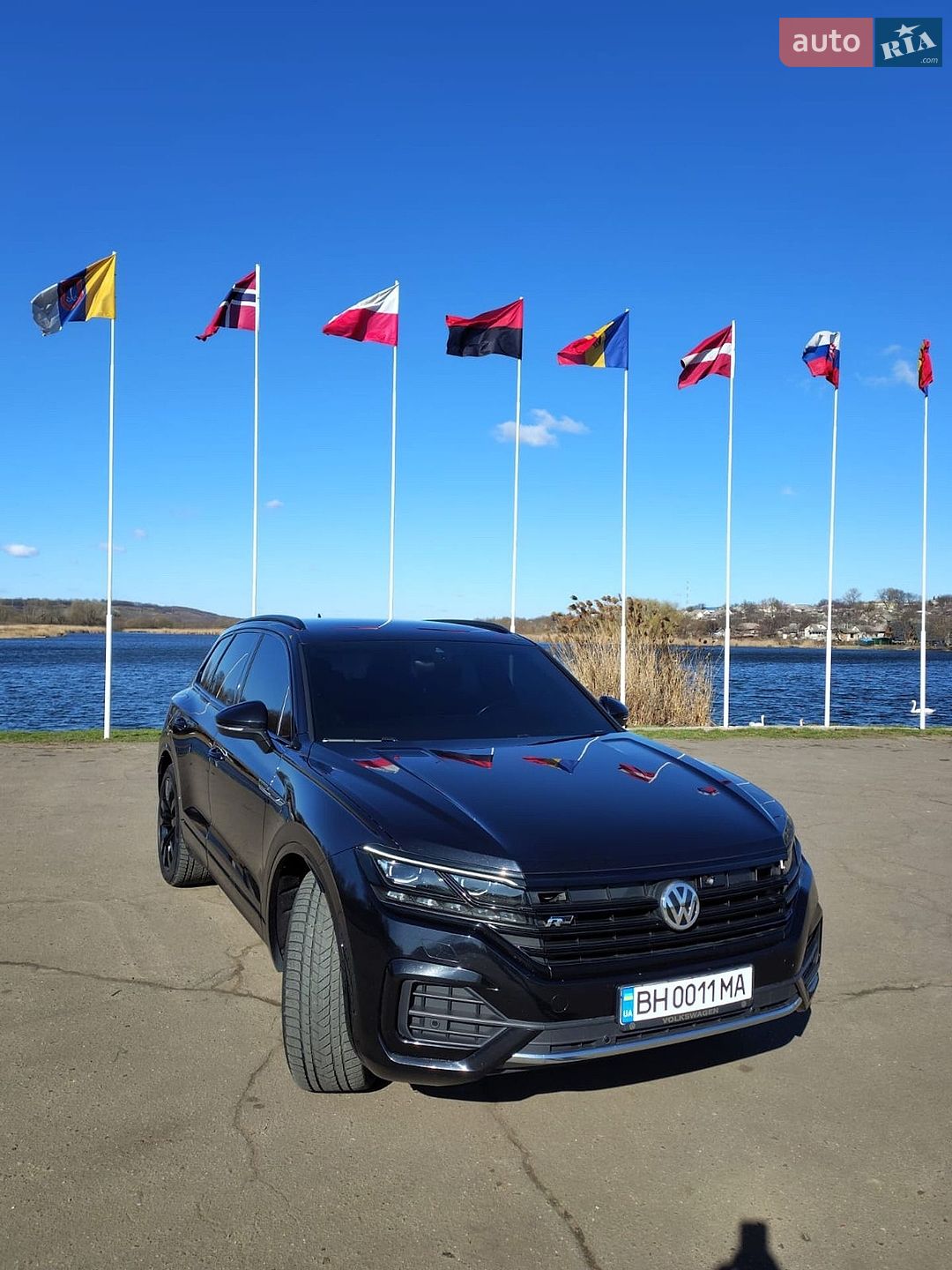 Volkswagen Touareg 2018 VIN WVGZZZCRZKD021924 фото оголошення 25 з 29