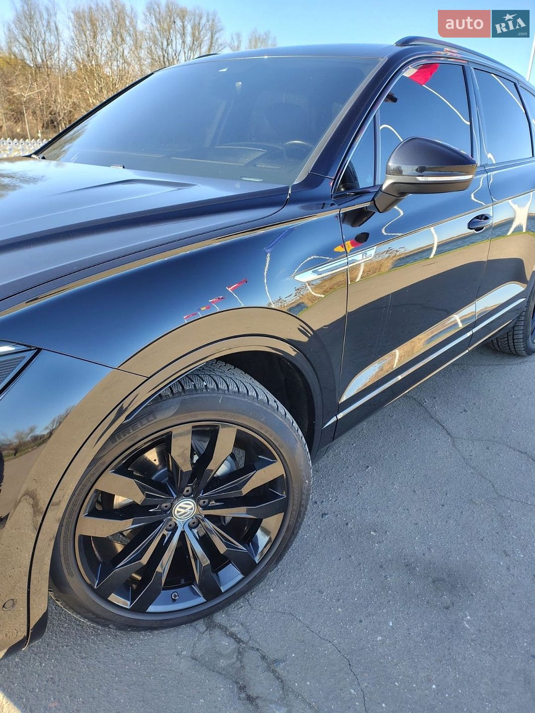 Volkswagen Touareg 2018 VIN WVGZZZCRZKD021924 фото оголошення 27 з 29