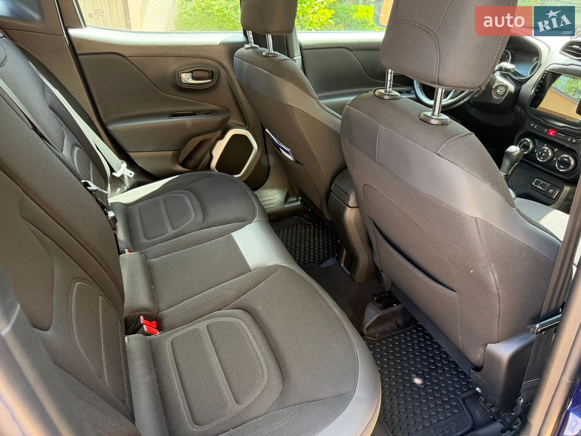 Jeep Renegade 2016 VIN 1C4BU0000HPE93666 фото оголошення 11 з 12