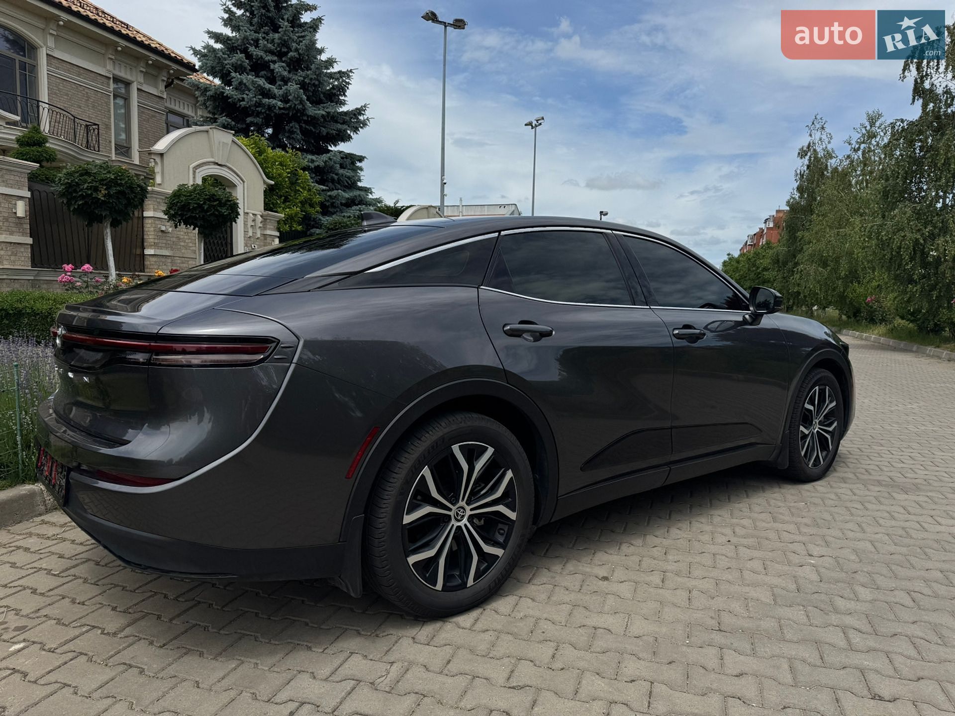 Toyota Crown 2023 VIN JTDAAAAF1P3017523 фото оголошення 10 з 30