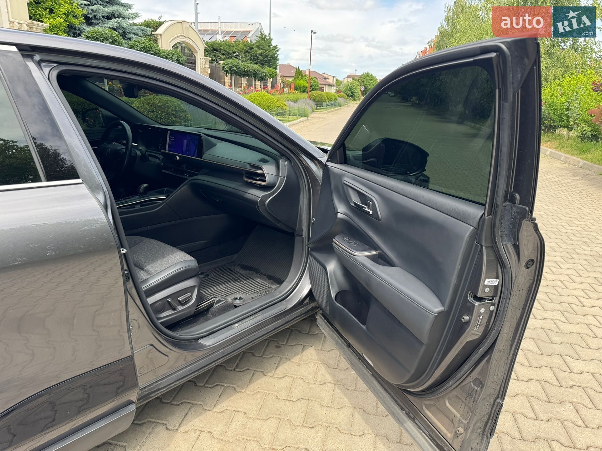 Toyota Crown 2023 VIN JTDAAAAF1P3017523 фото оголошення 26 з 30