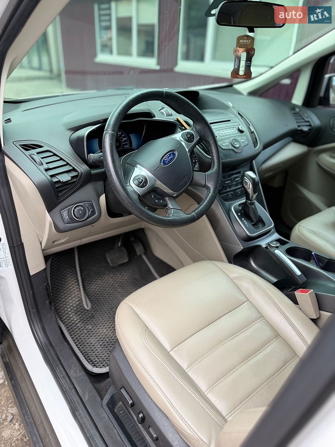 Ford C-Max 2017 VIN 1FADP5EU2HL102714 фото оголошення 19 з 22
