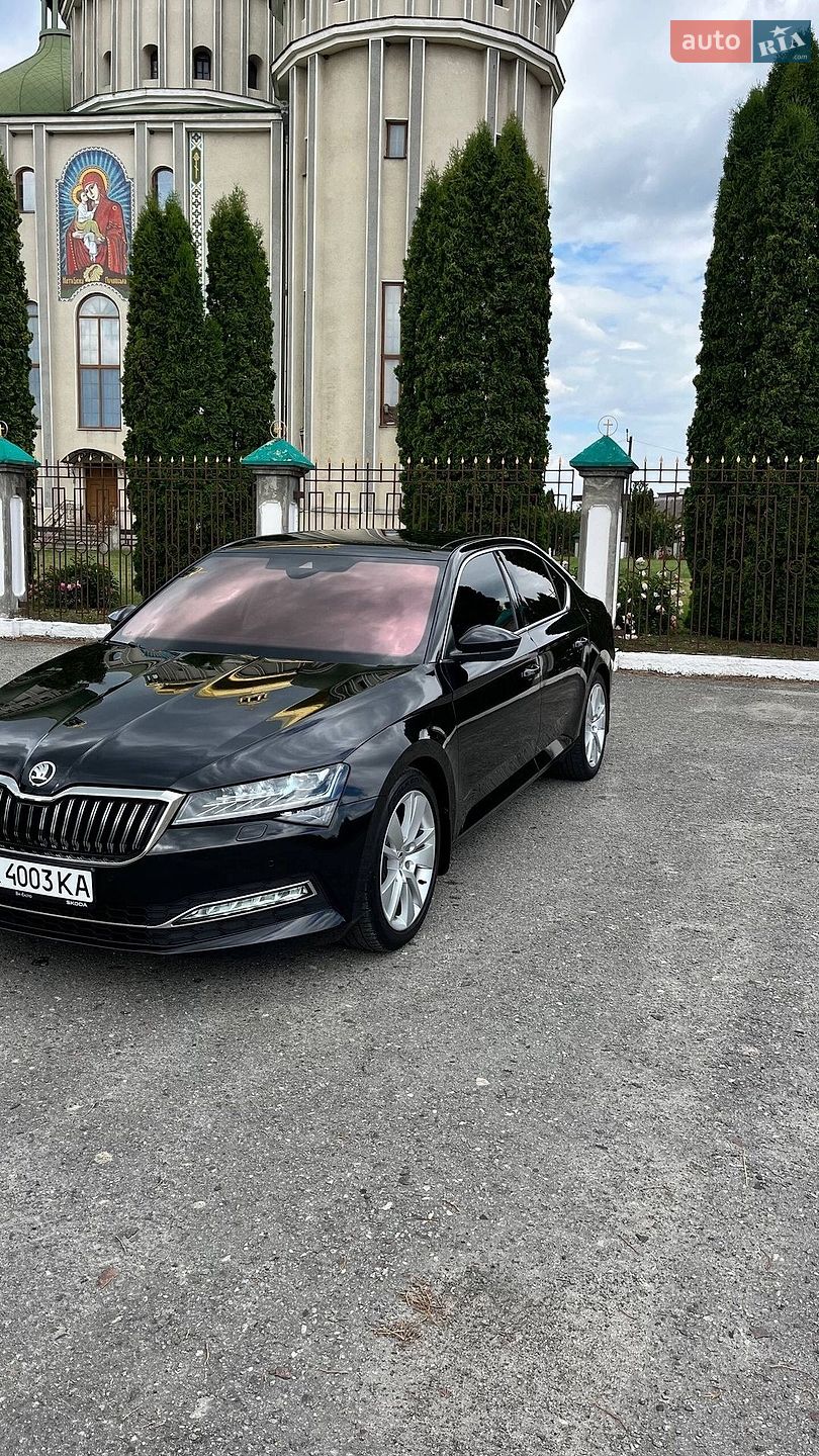 Skoda Superb 2022 VIN TMBAH7NP7N7010406 фото оголошення 3 з 48