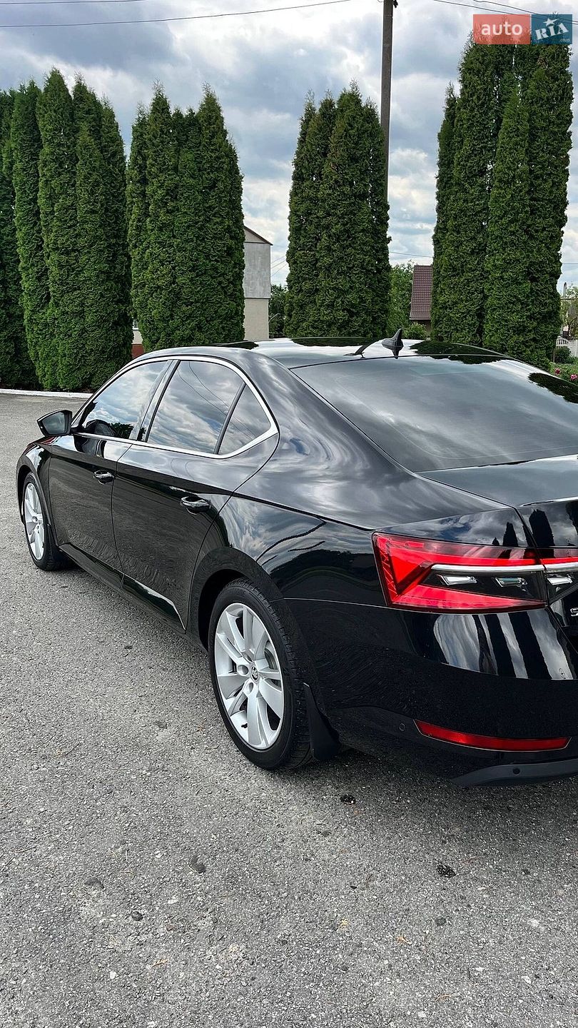 Skoda Superb 2022 VIN TMBAH7NP7N7010406 фото оголошення 5 з 48