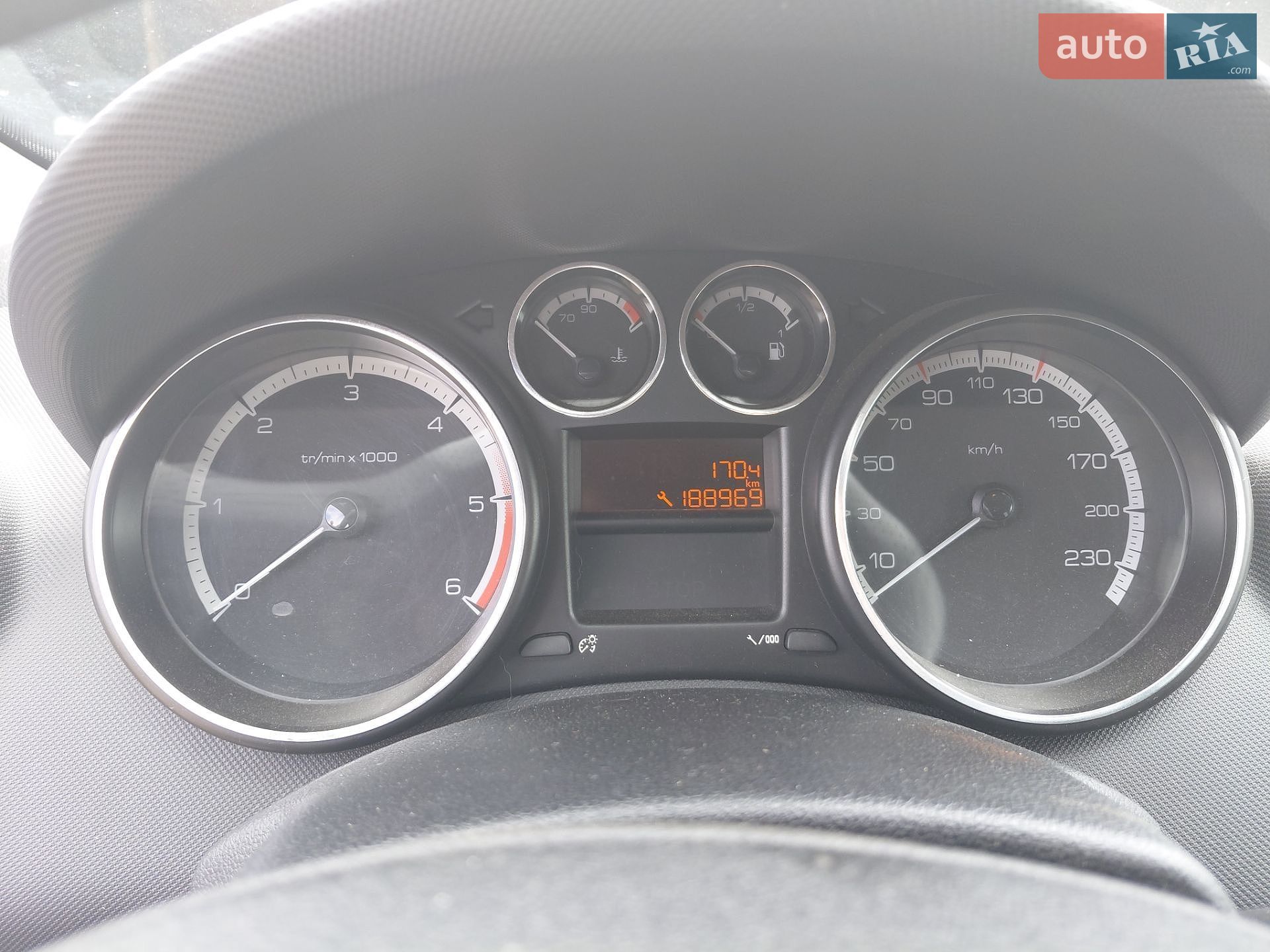 Peugeot 308 2013 VIN VF34C9HP0DS173953 фото оголошення 10 з 18
